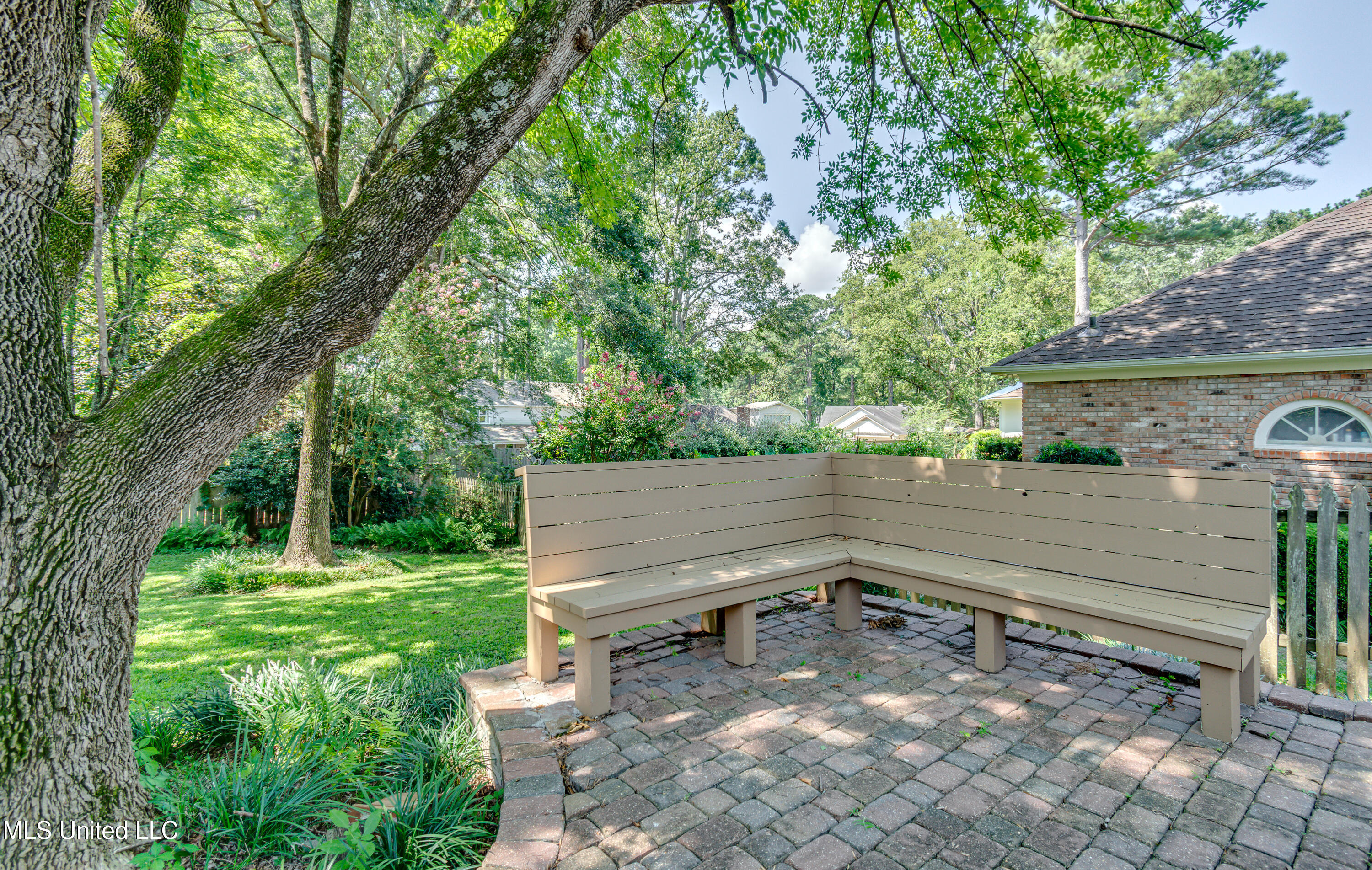 Madison, Mississippi 39110, United States, 3 Bedrooms Bedrooms, ,3 BathroomsBathrooms,Residential,Pending,190020