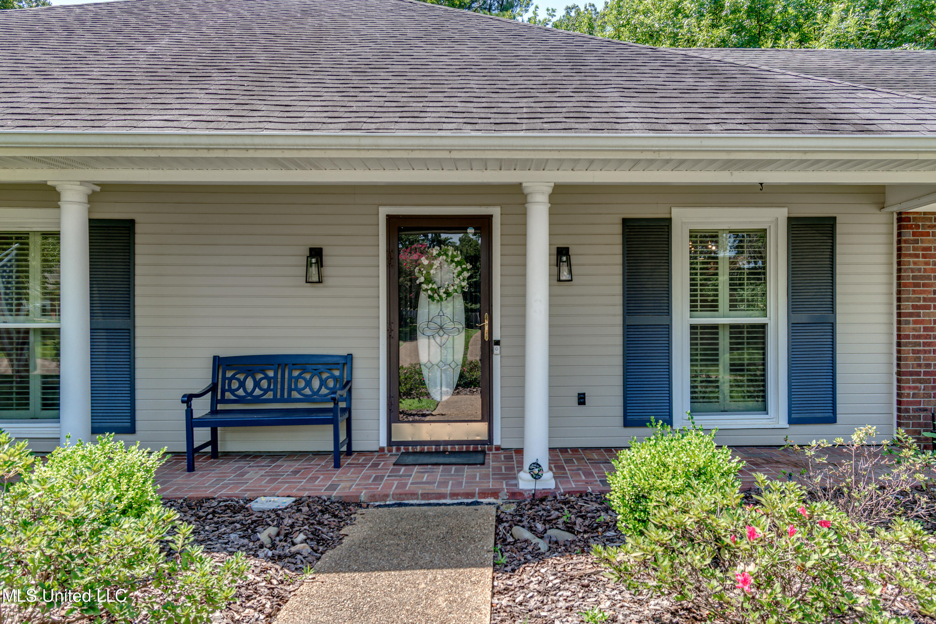 Madison, Mississippi 39110, United States, 3 Bedrooms Bedrooms, ,3 BathroomsBathrooms,Residential,Pending,190020