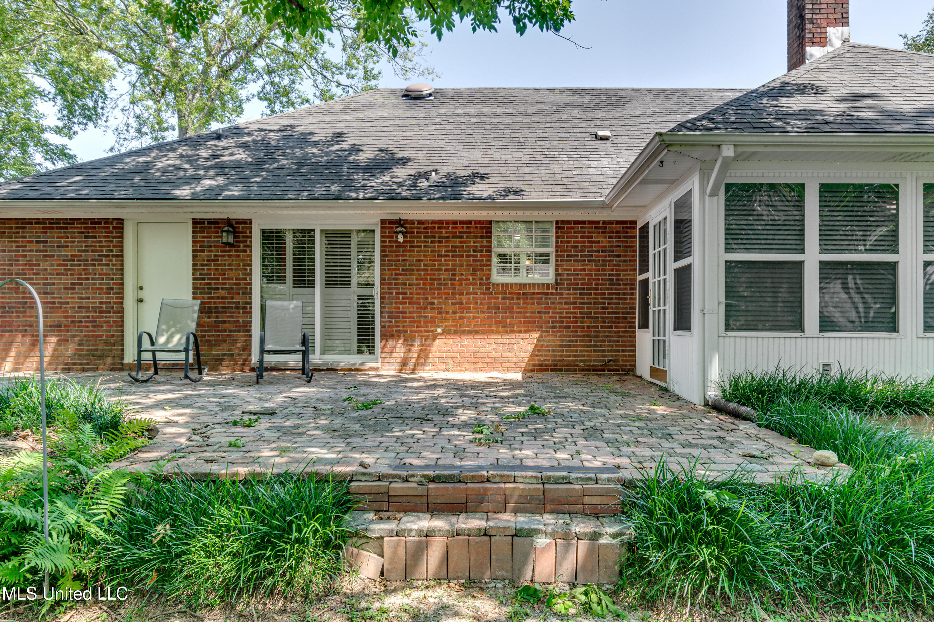 Madison, Mississippi 39110, United States, 3 Bedrooms Bedrooms, ,3 BathroomsBathrooms,Residential,Pending,190020