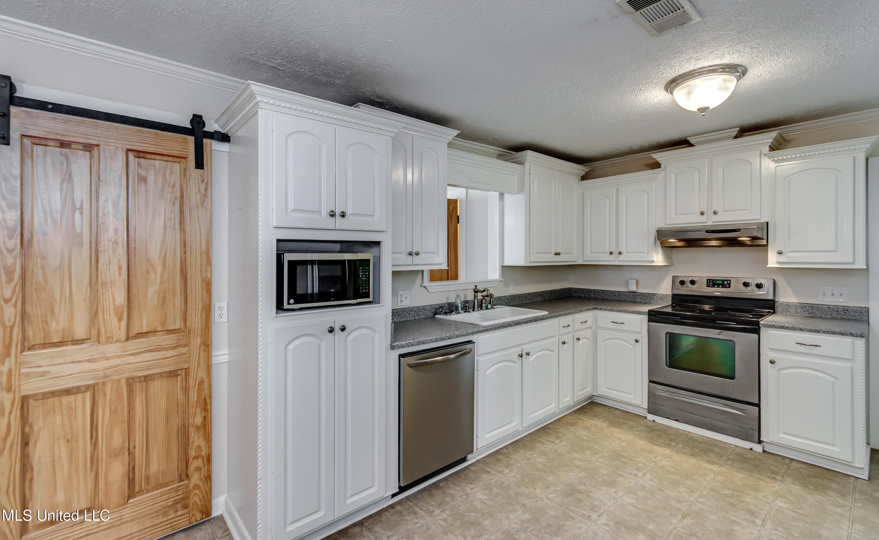 Madison, Mississippi 39110, United States, 3 Bedrooms Bedrooms, ,3 BathroomsBathrooms,Residential,Active,145664