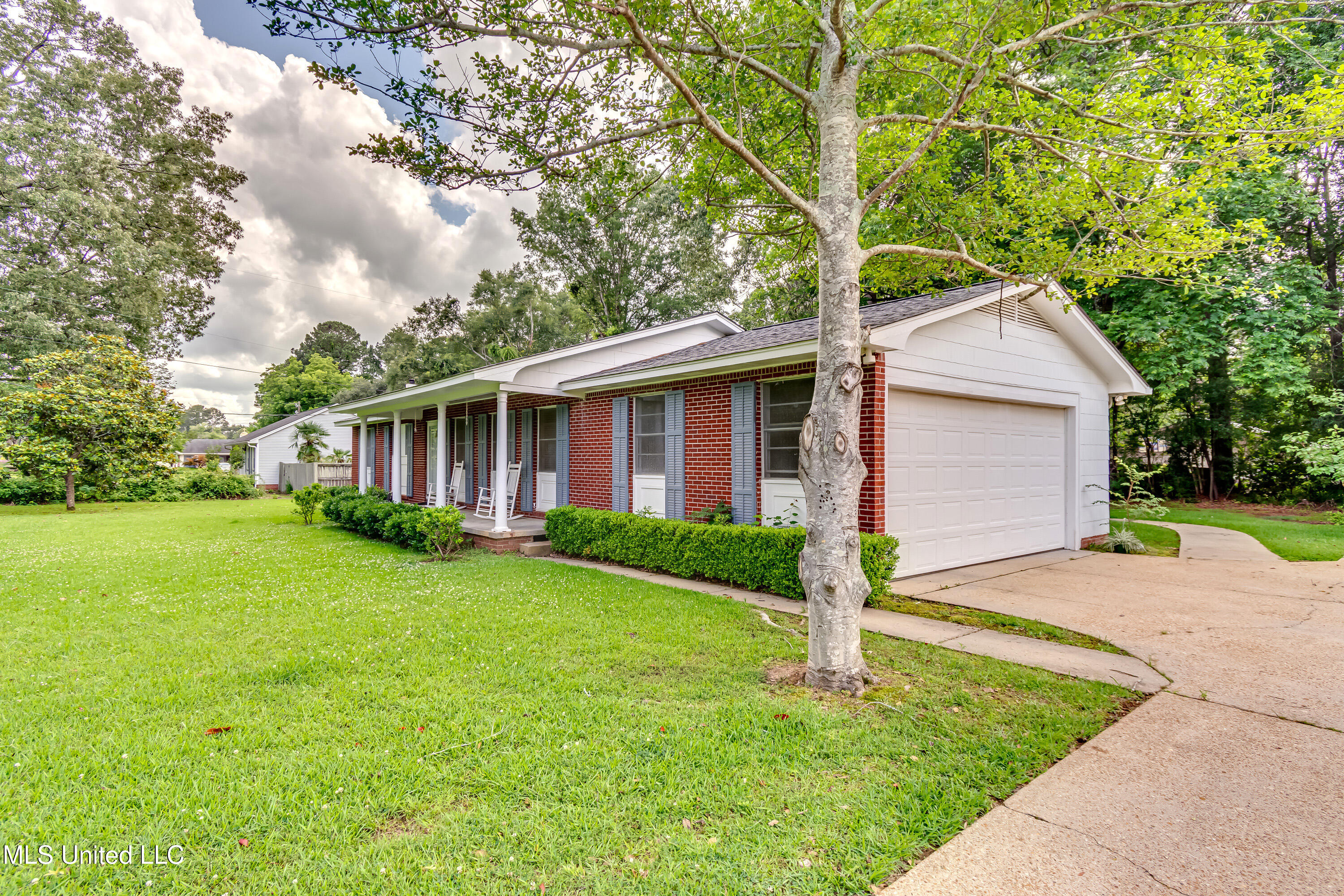 Madison, Mississippi 39110, United States, 3 Bedrooms Bedrooms, ,3 BathroomsBathrooms,Residential,Active,145664