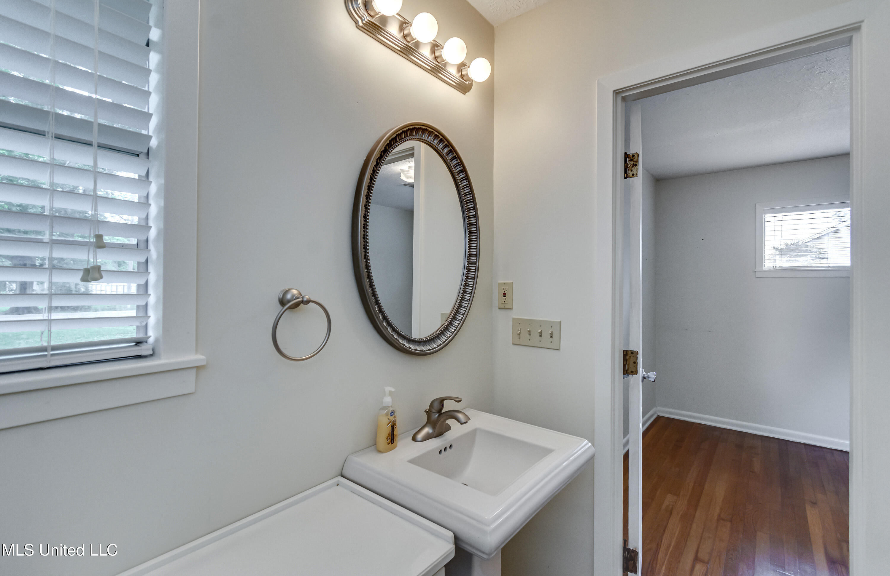 Madison, Mississippi 39110, United States, 3 Bedrooms Bedrooms, ,3 BathroomsBathrooms,Residential,Active,145664