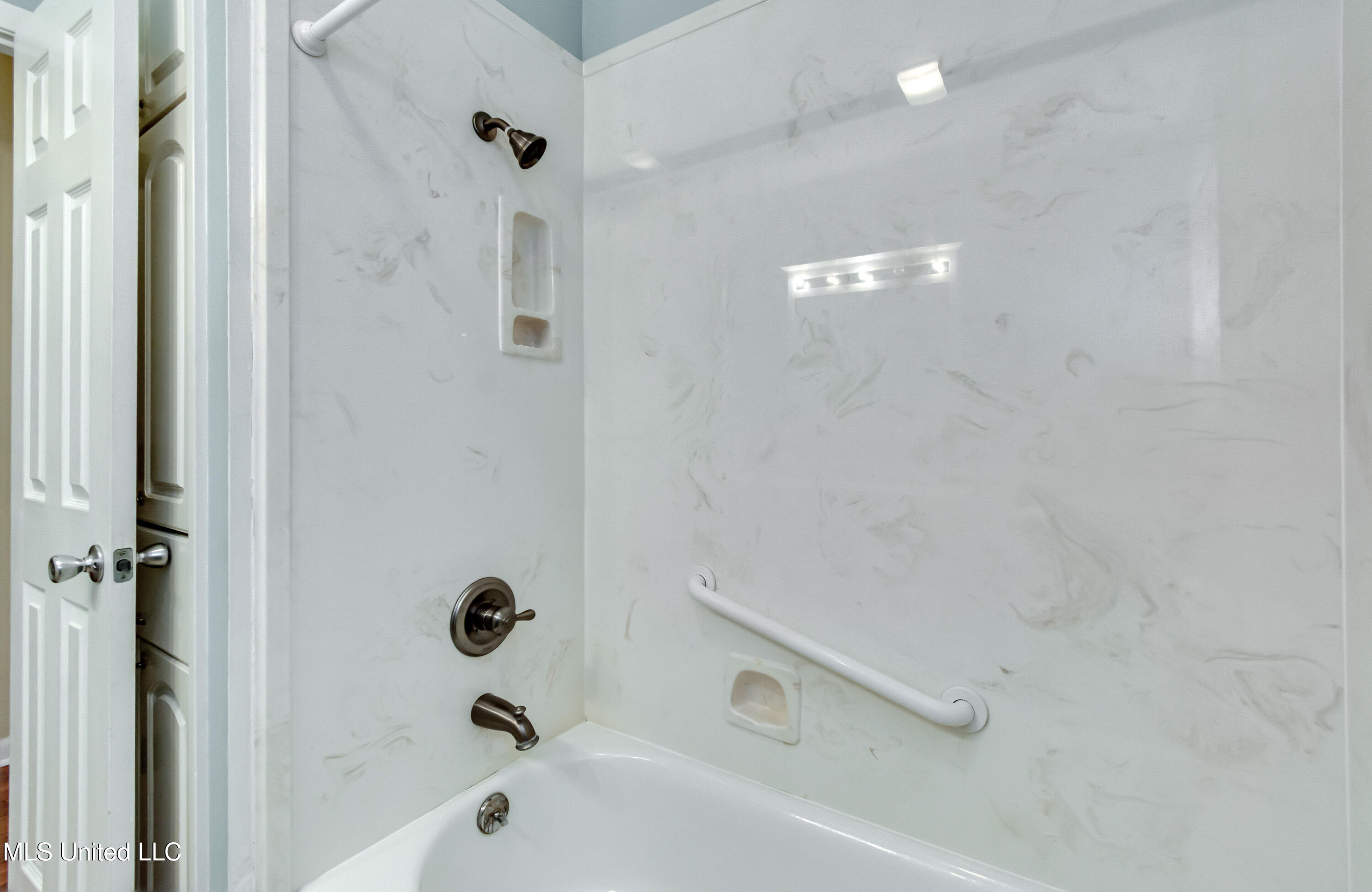 Madison, Mississippi 39110, United States, 3 Bedrooms Bedrooms, ,3 BathroomsBathrooms,Residential,Active,145664