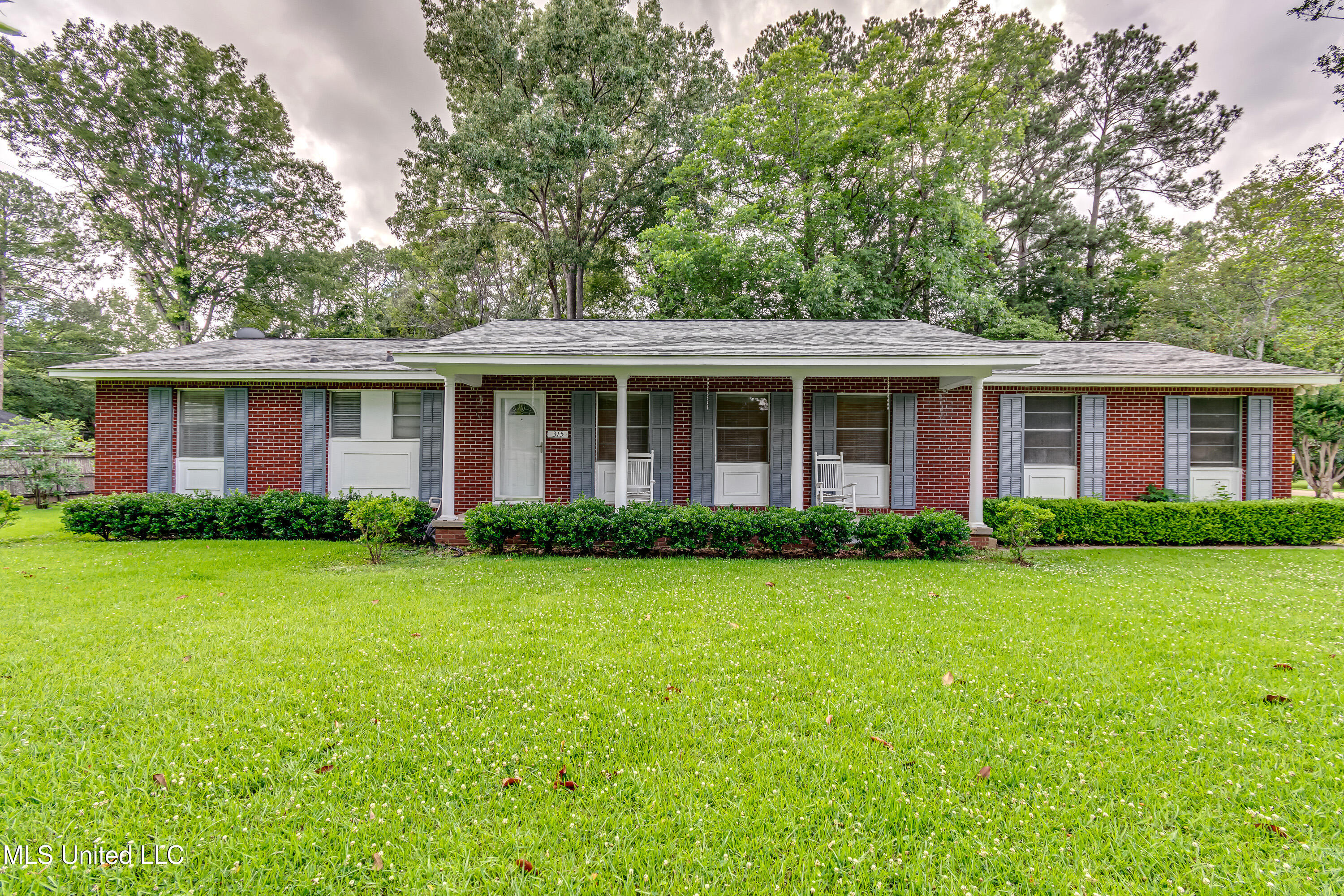 Madison, Mississippi 39110, United States, 3 Bedrooms Bedrooms, ,3 BathroomsBathrooms,Residential,Active,145664