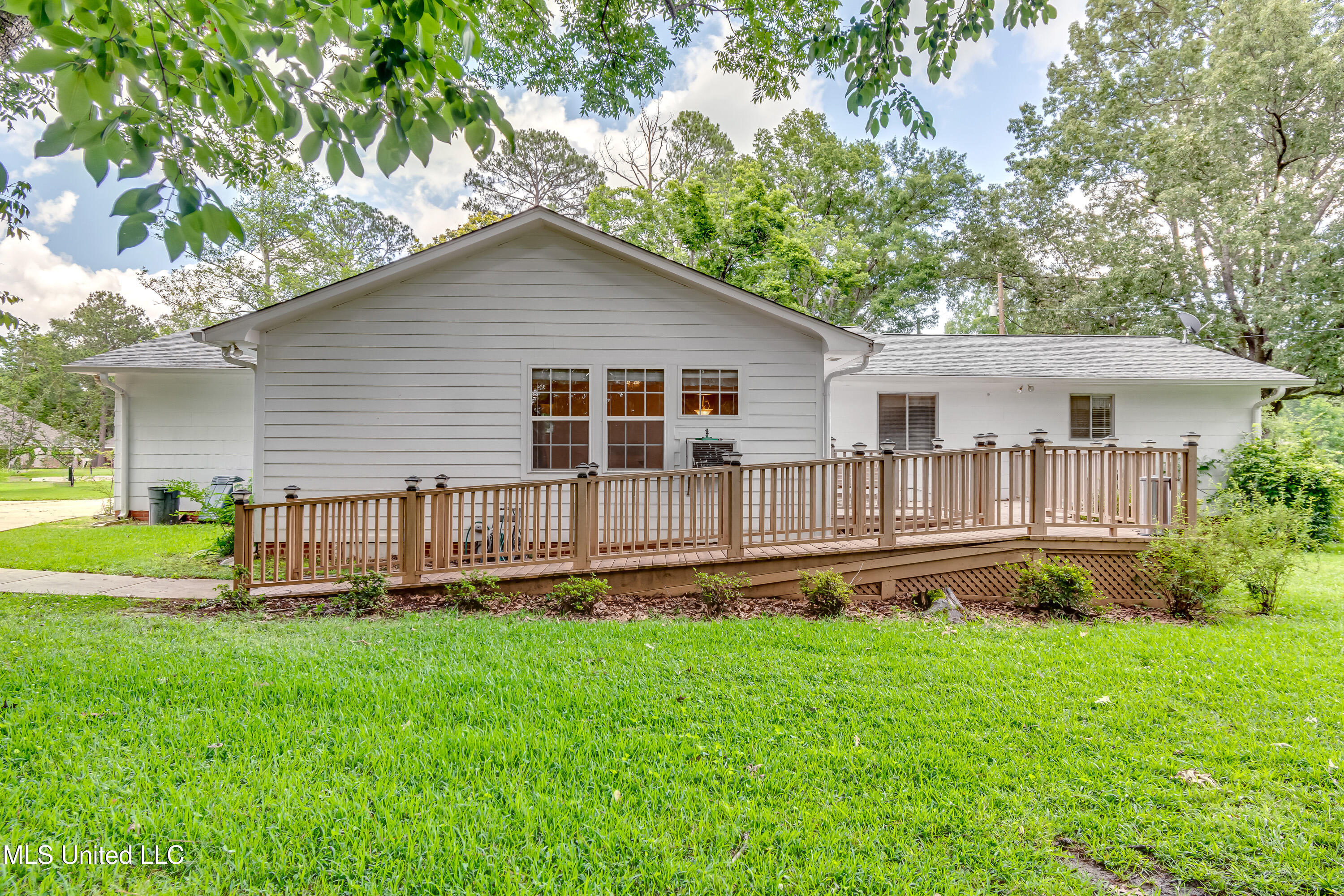 Madison, Mississippi 39110, United States, 3 Bedrooms Bedrooms, ,3 BathroomsBathrooms,Residential,Active,145664