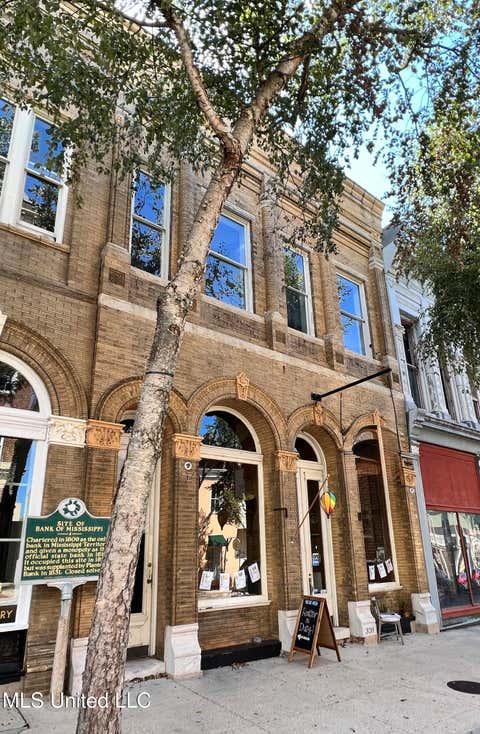 Homes For Sale - 326-328 Main Street<br/> Natchez, MS 39120