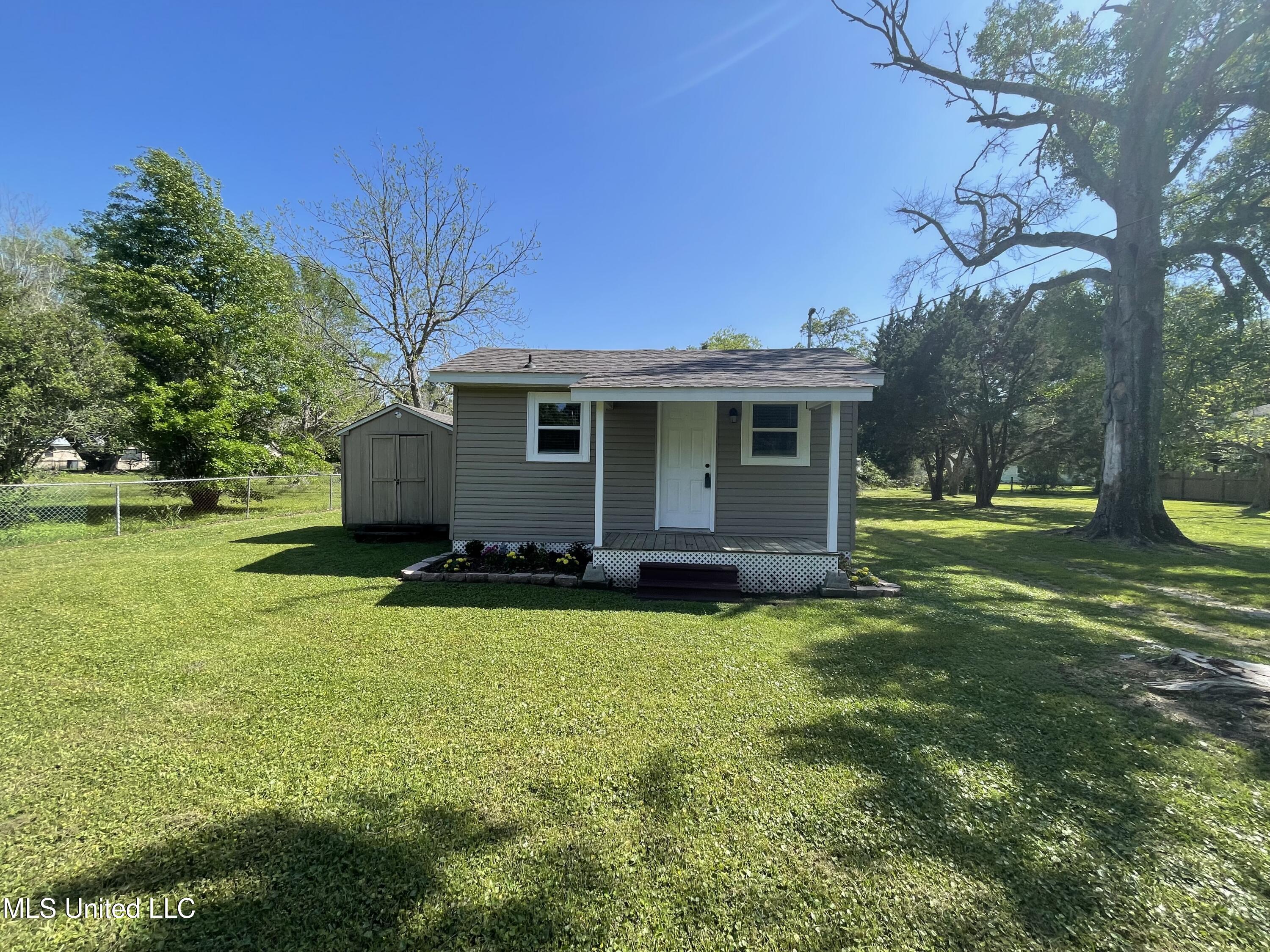 4617 30th Street, Gulfport, Mississippi image 2