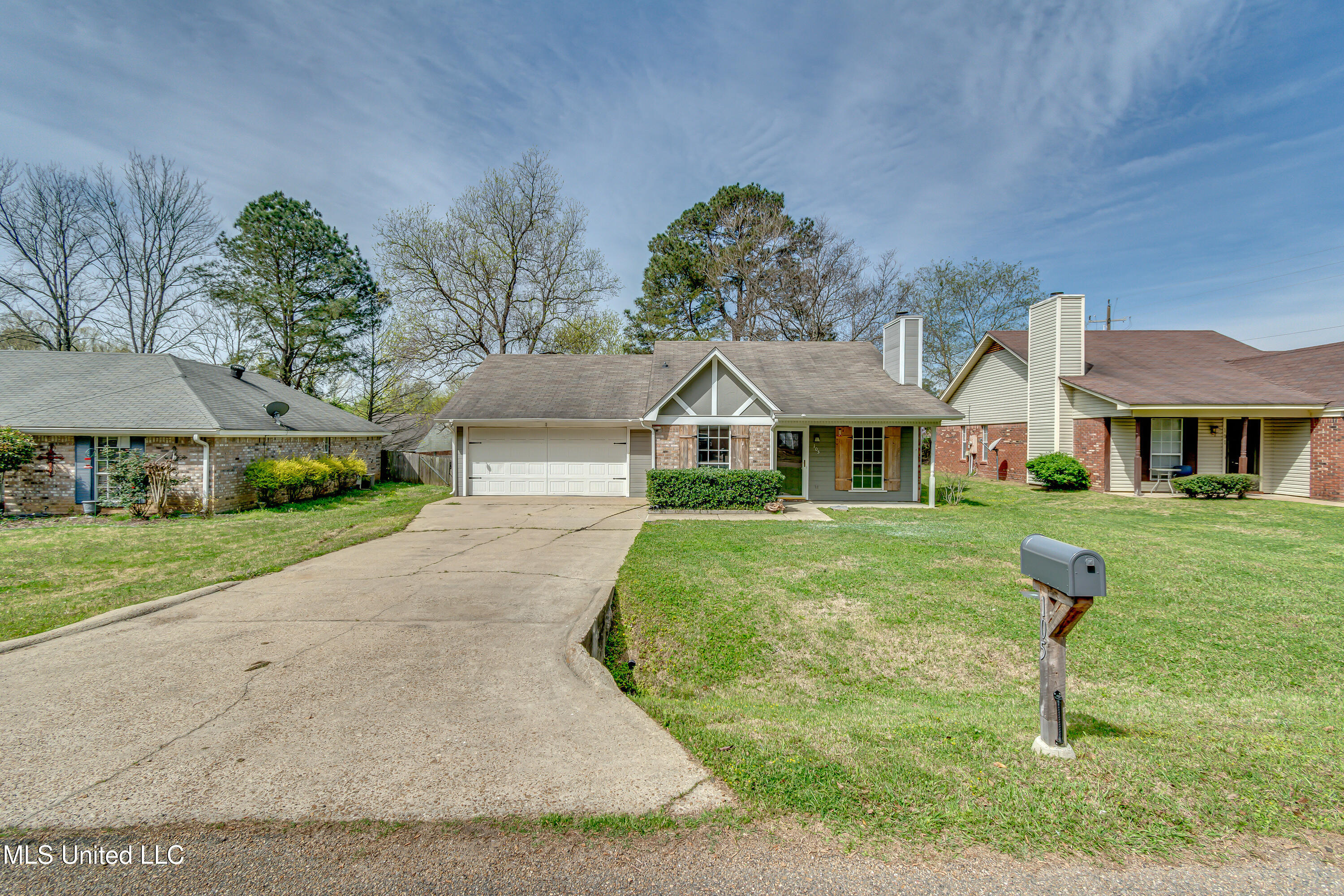 105 Riverbend Drive, Byram, Mississippi image 3