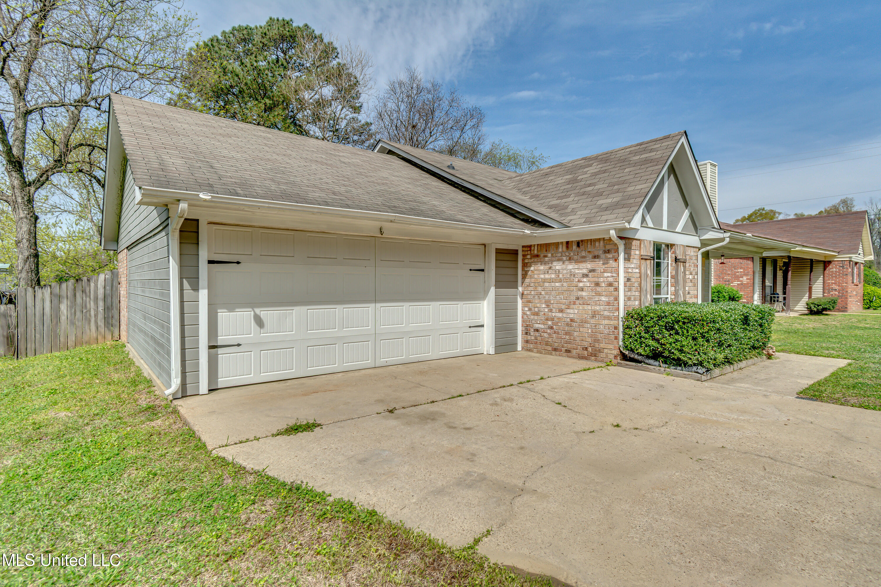 105 Riverbend Drive, Byram, Mississippi image 46