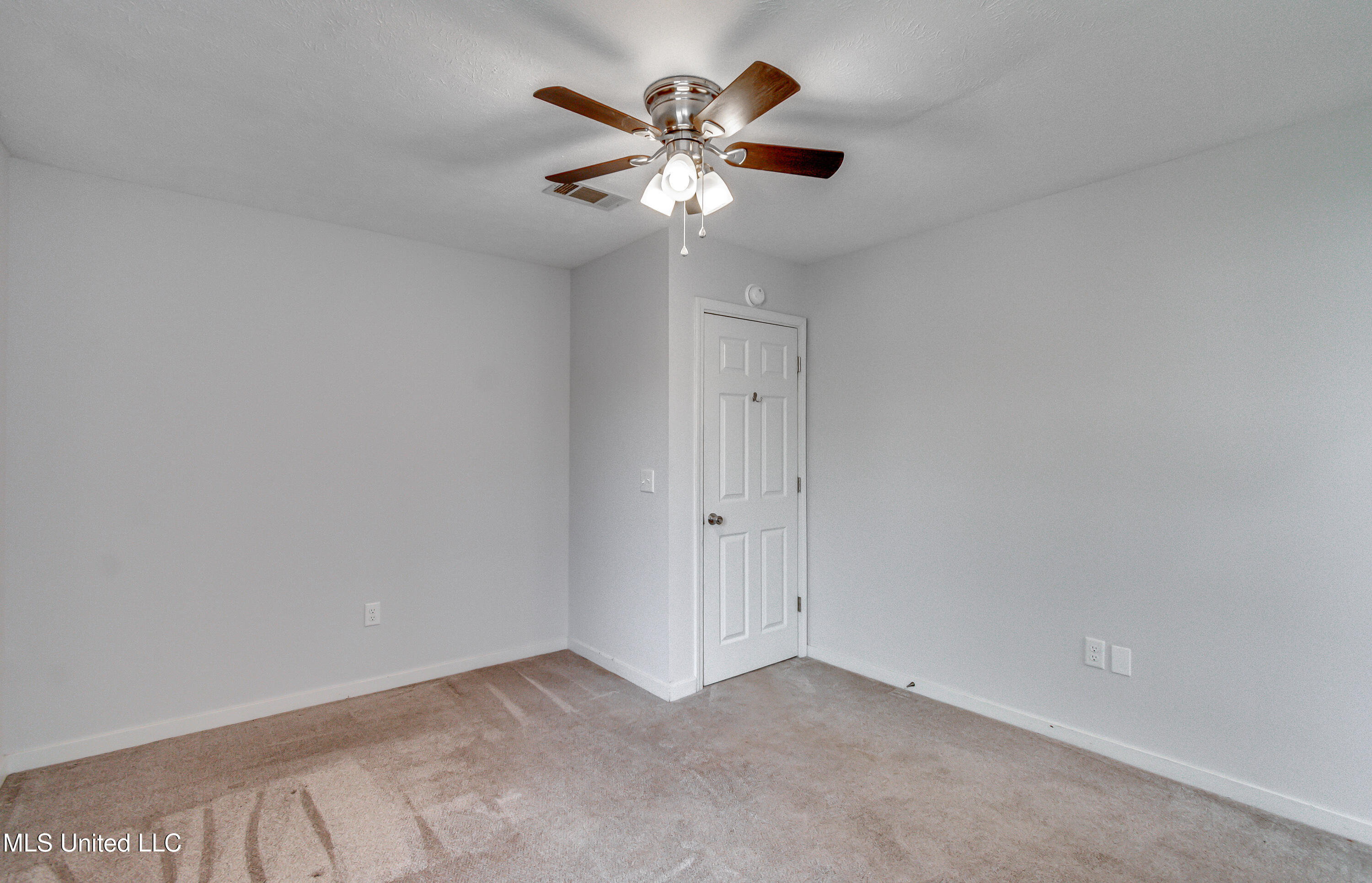105 Riverbend Drive, Byram, Mississippi image 27