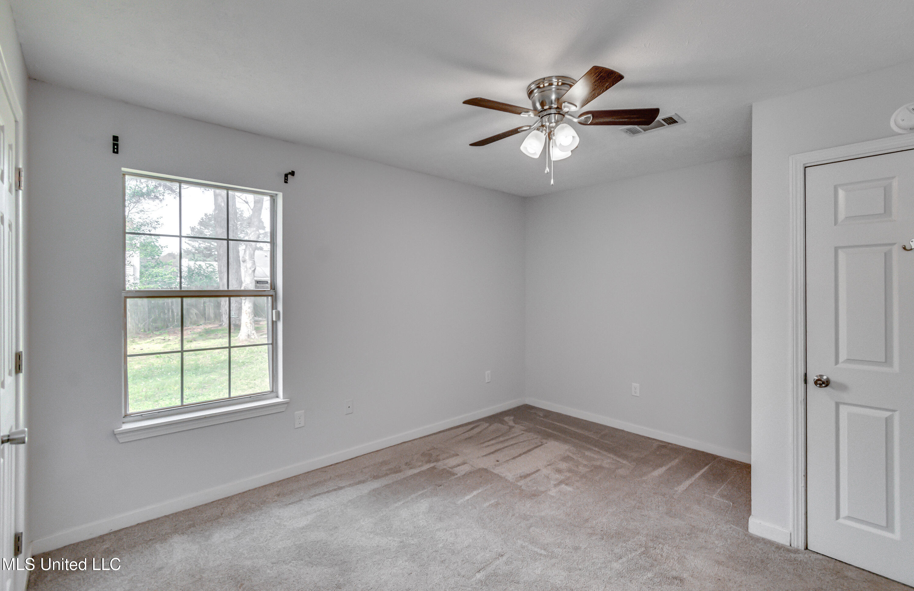 105 Riverbend Drive, Byram, Mississippi image 30