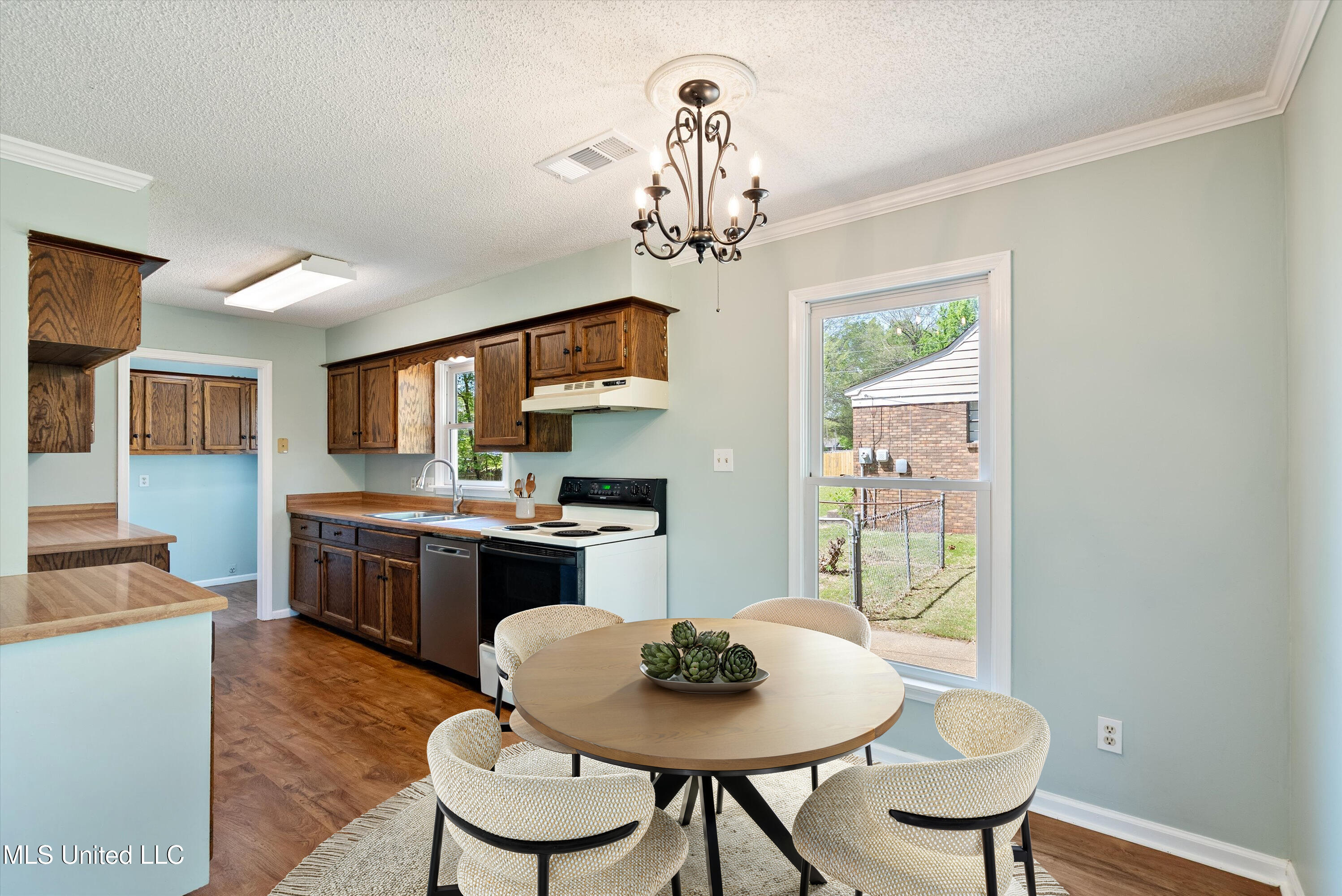 5915 Lees Crossing Street, Olive Branch, Mississippi image 9