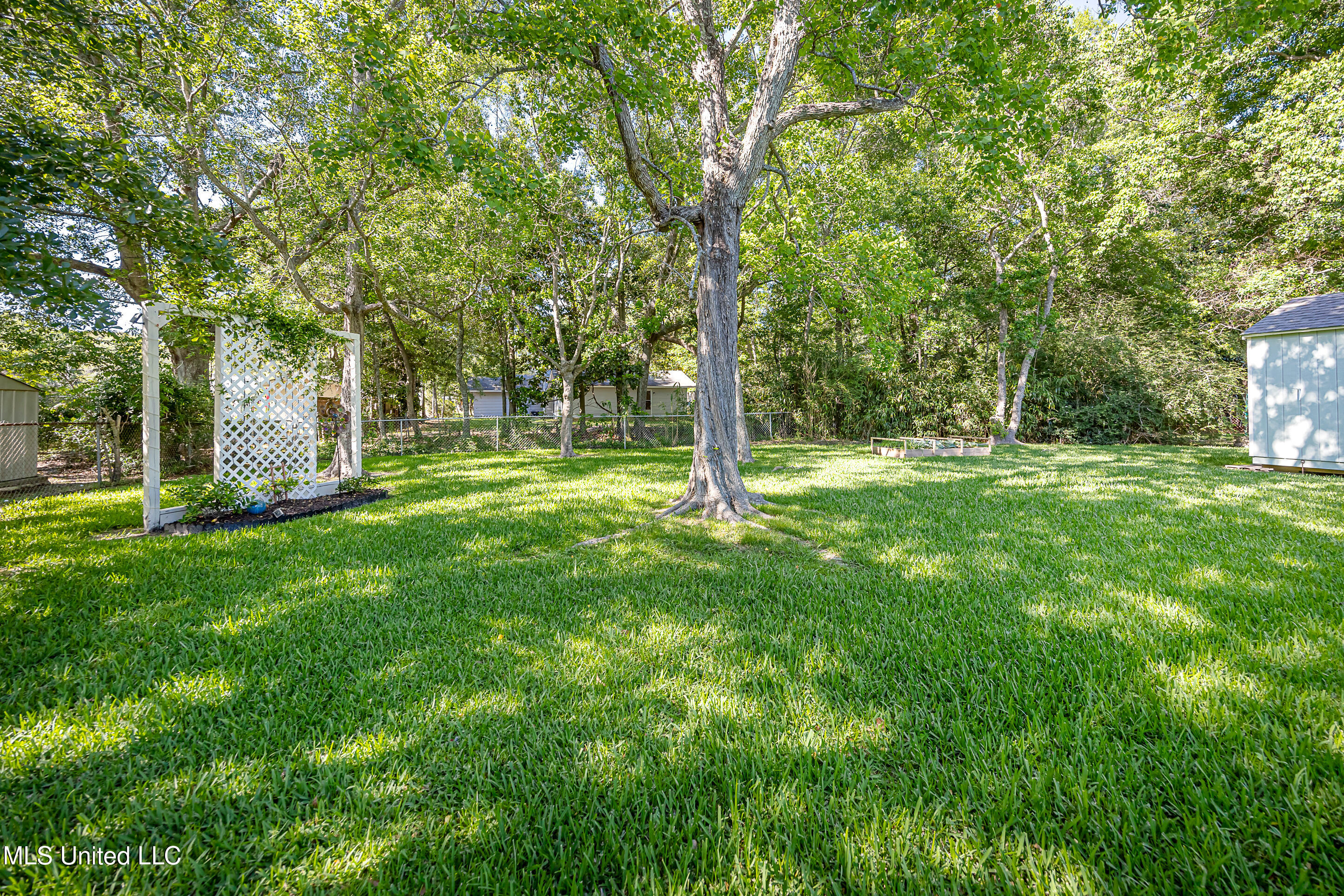 209 Audrey Circle, Ocean Springs, Mississippi image 40