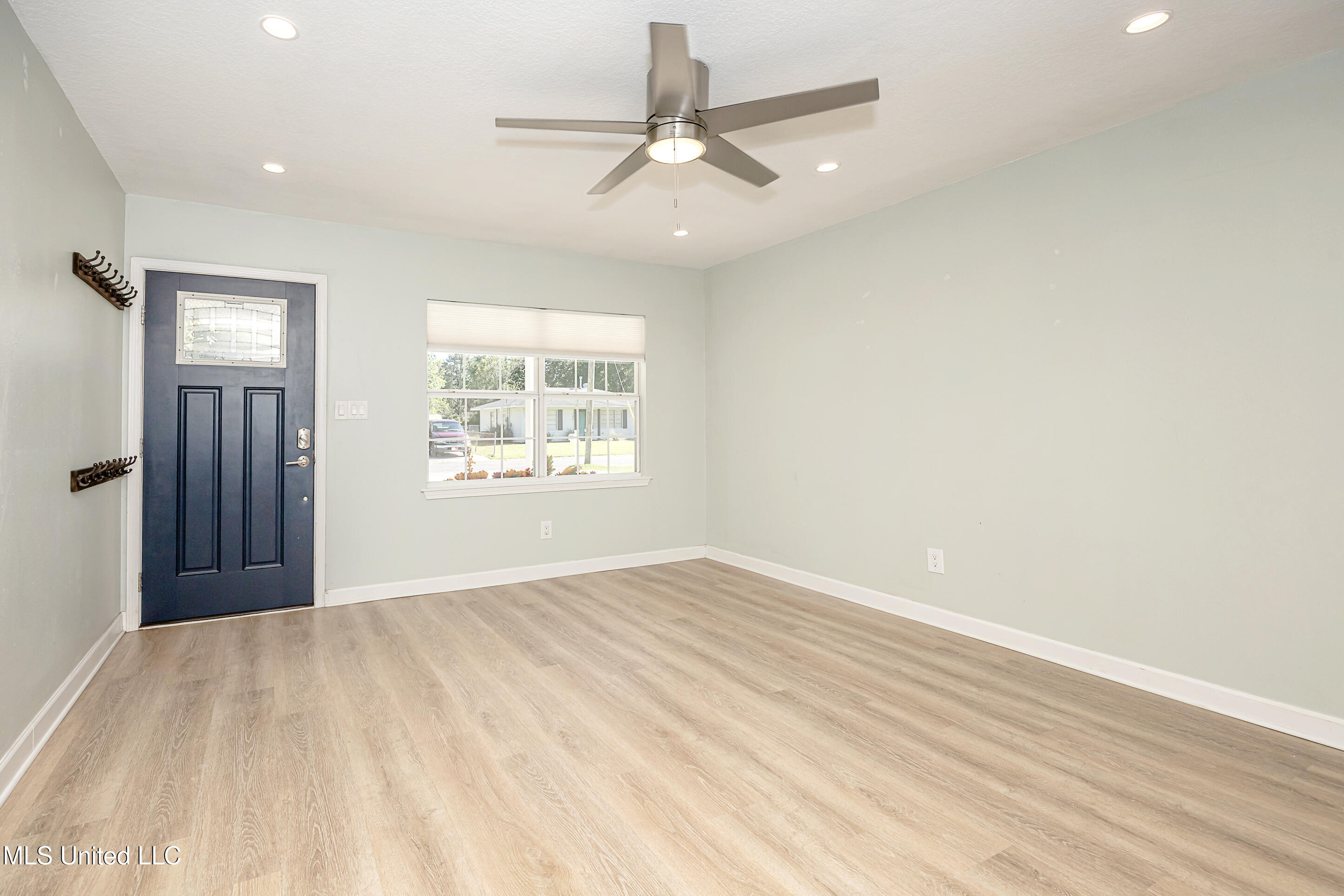 209 Audrey Circle, Ocean Springs, Mississippi image 12