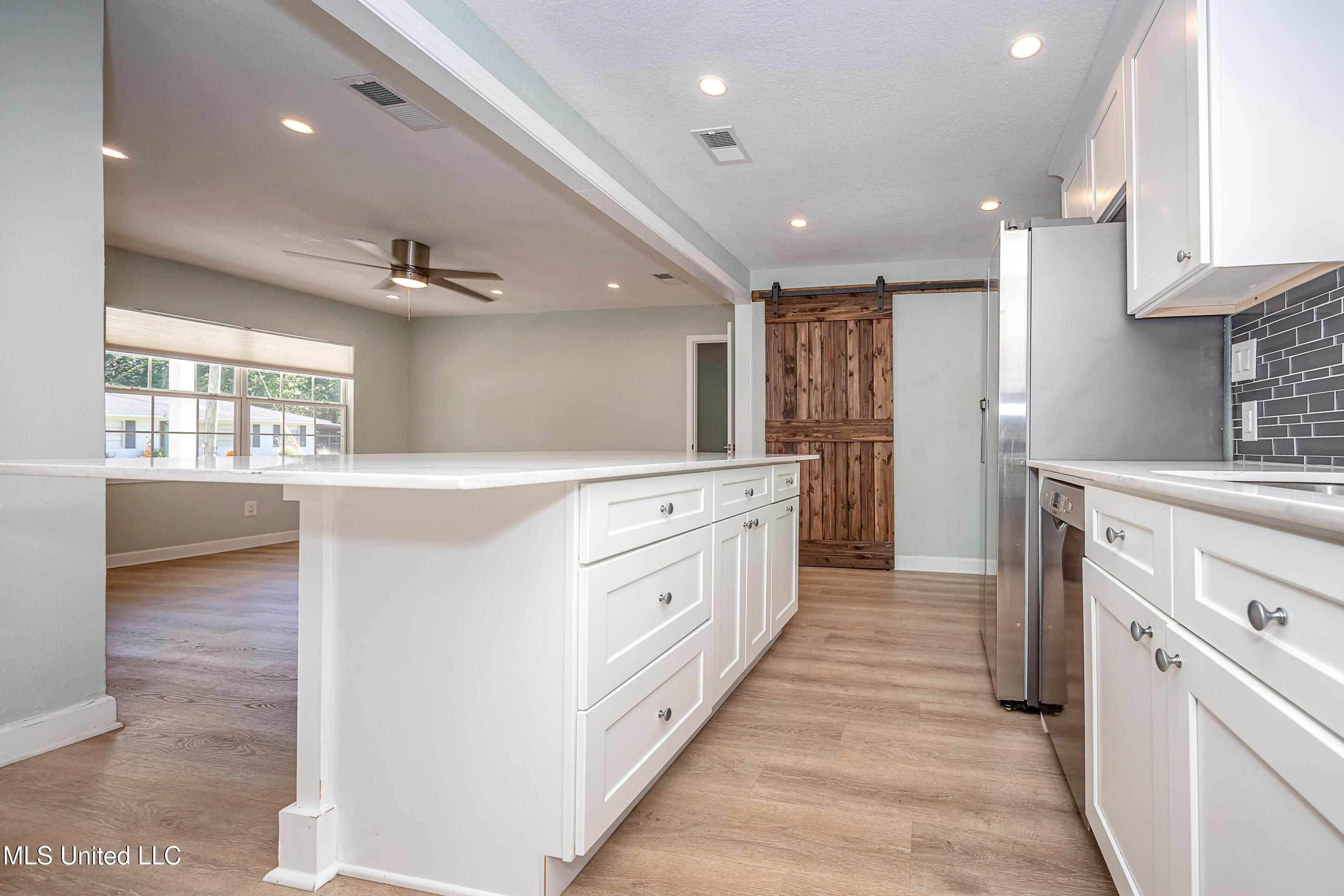 209 Audrey Circle, Ocean Springs, Mississippi image 16