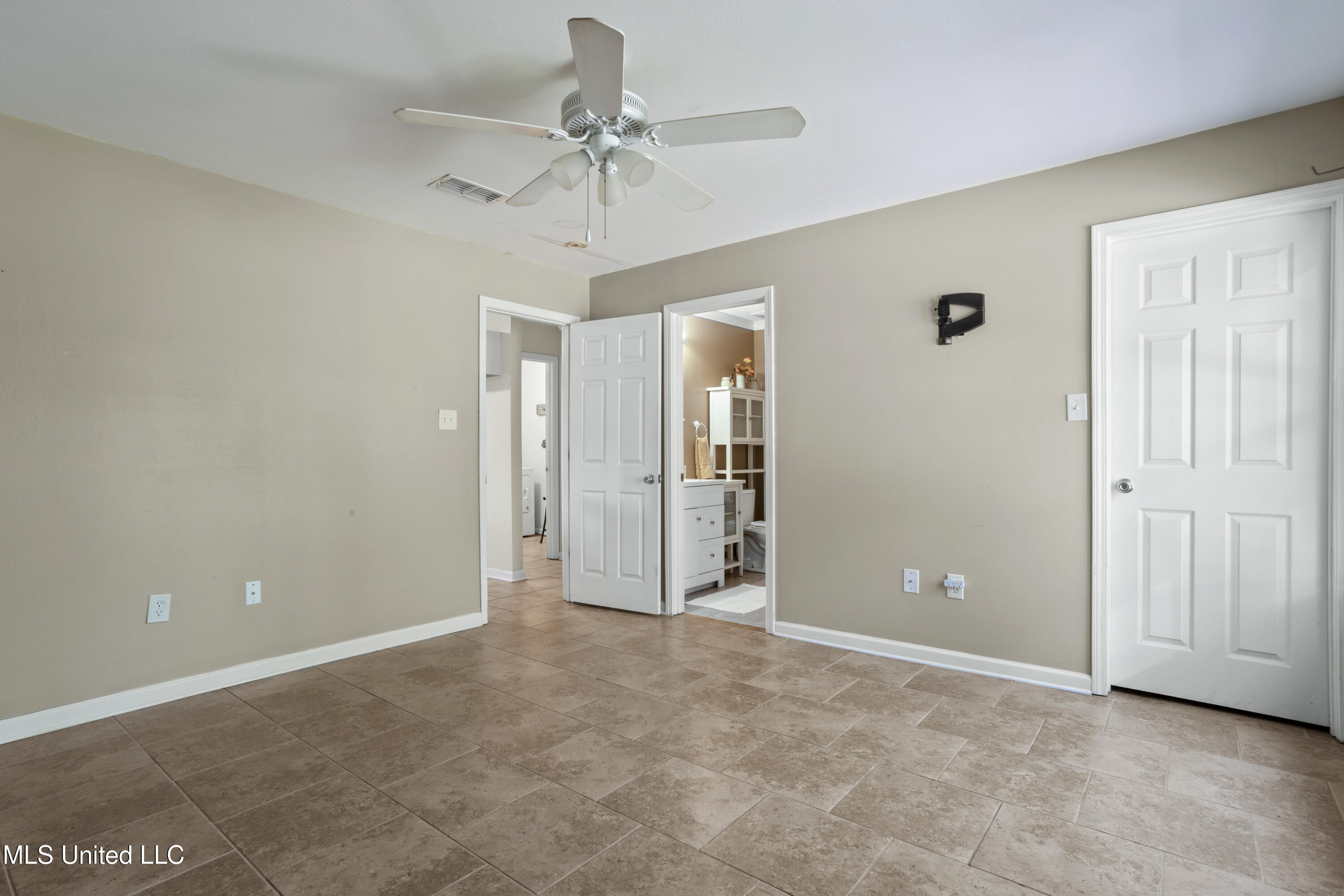1700 Lucina Cove, Gautier, Mississippi image 17