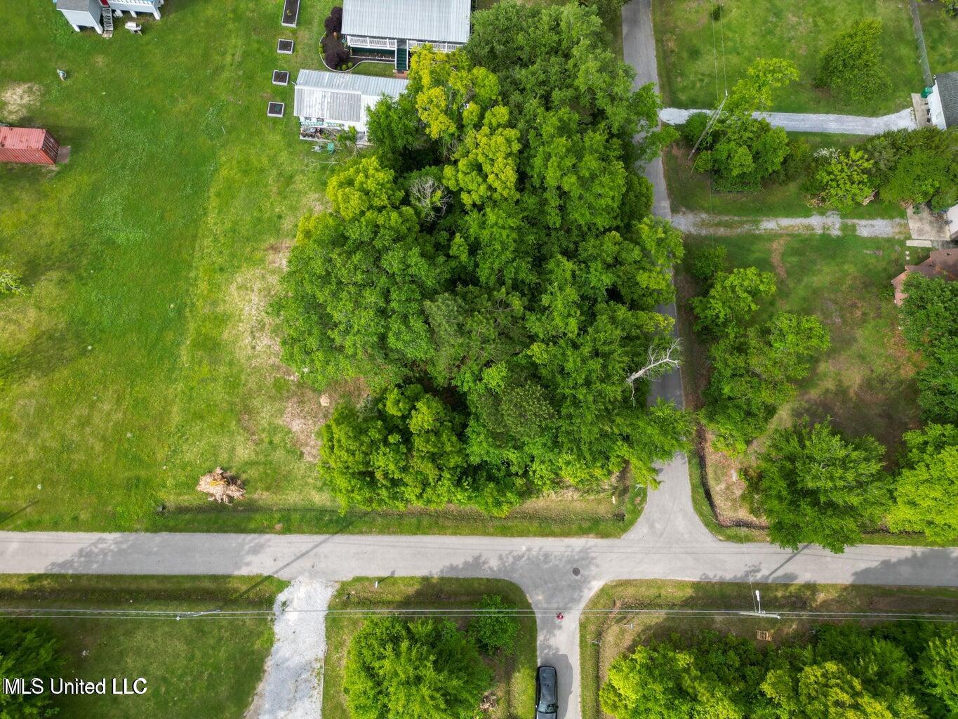 204 Oak Street, Waveland, Mississippi image 4
