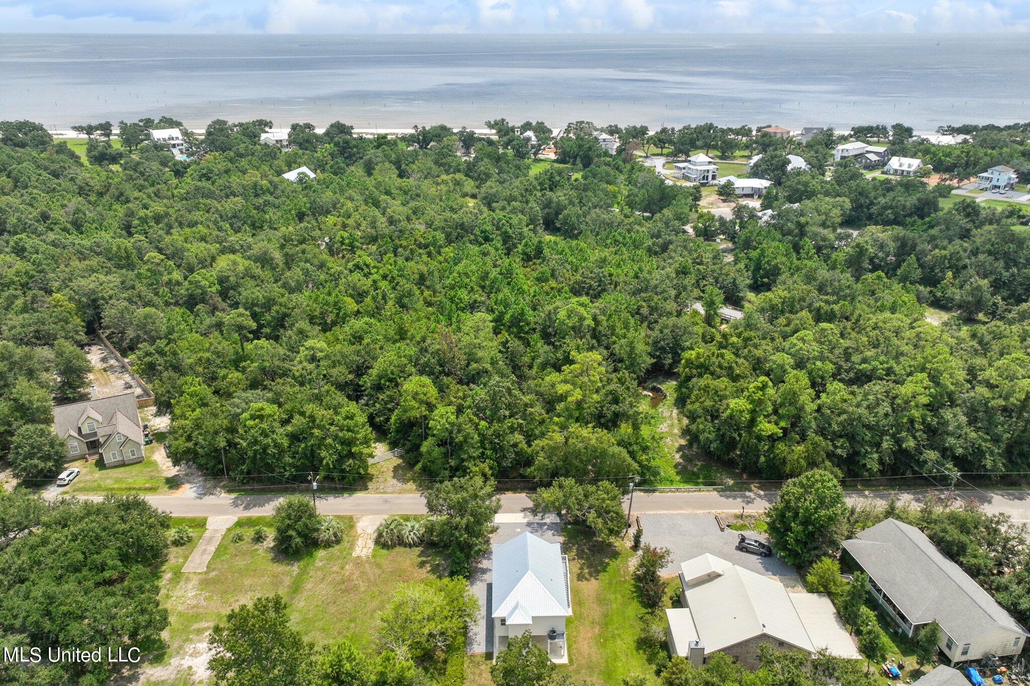 708 Third Street, Bay Saint Louis, Mississippi image 22