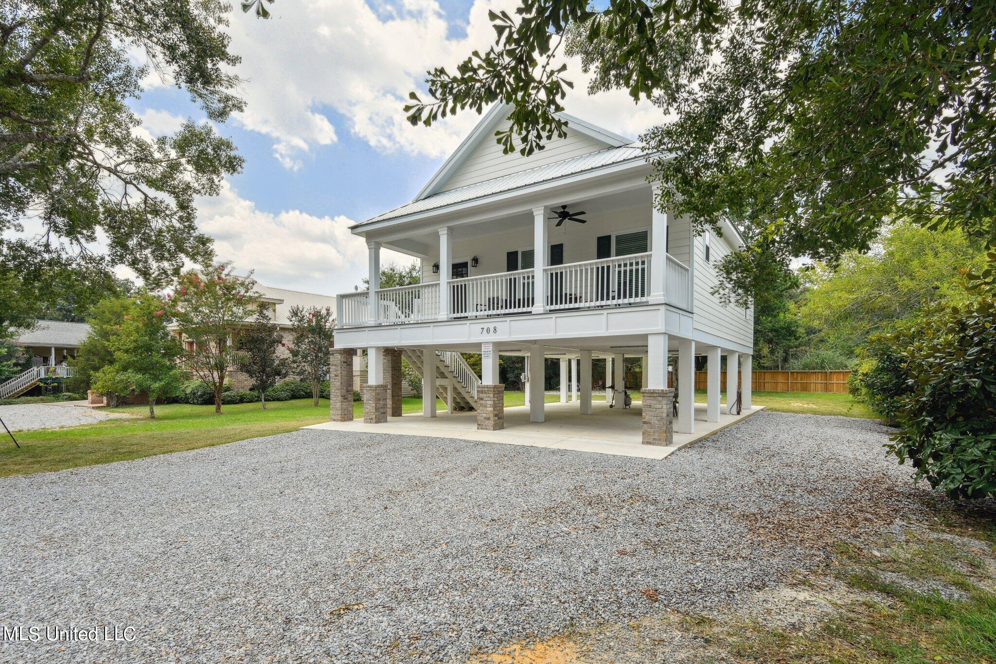 708 Third Street, Bay Saint Louis, Mississippi image 3