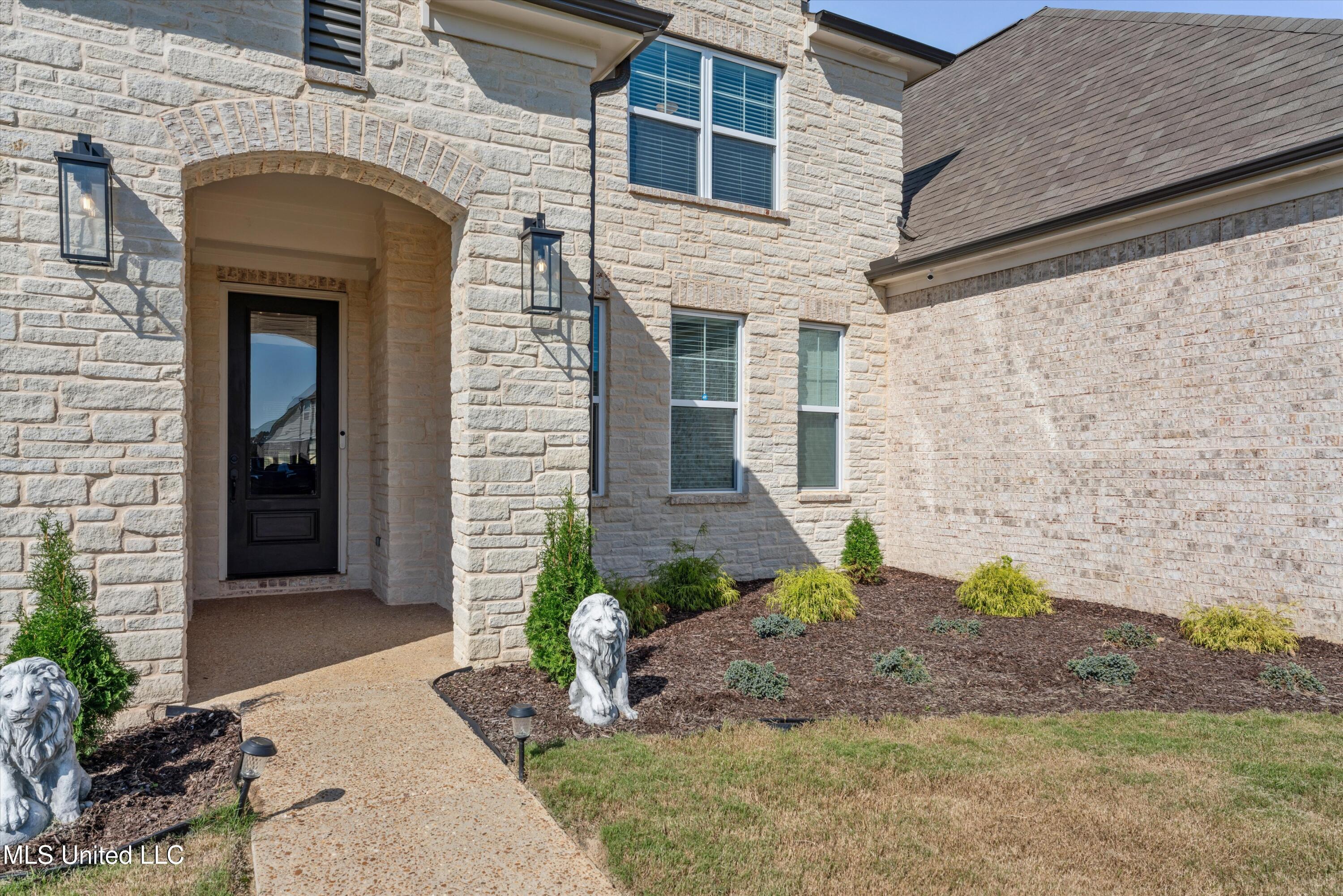 13648 Highland Crest Drive, Olive Branch, Mississippi image 2