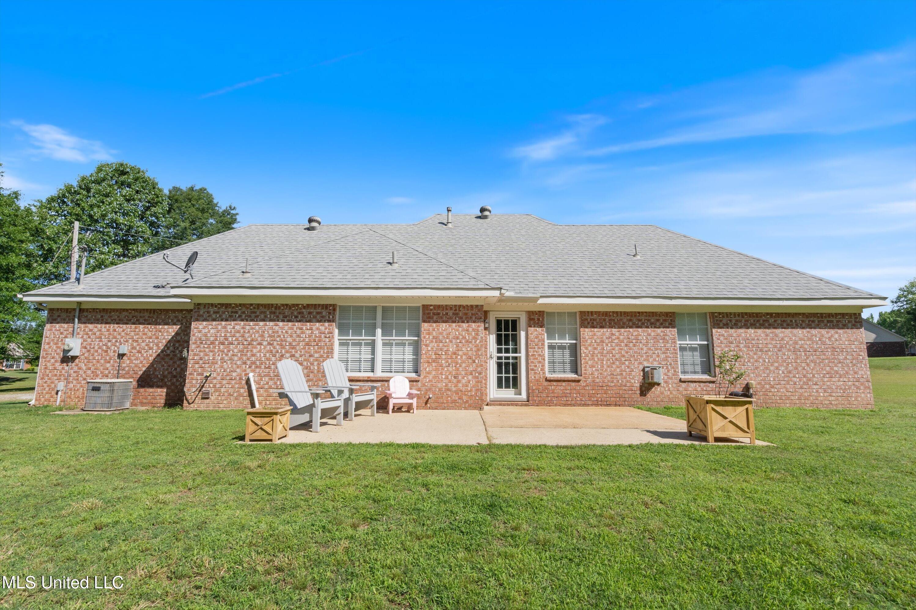 2482 Fletcher Cove, Hernando, Mississippi image 19