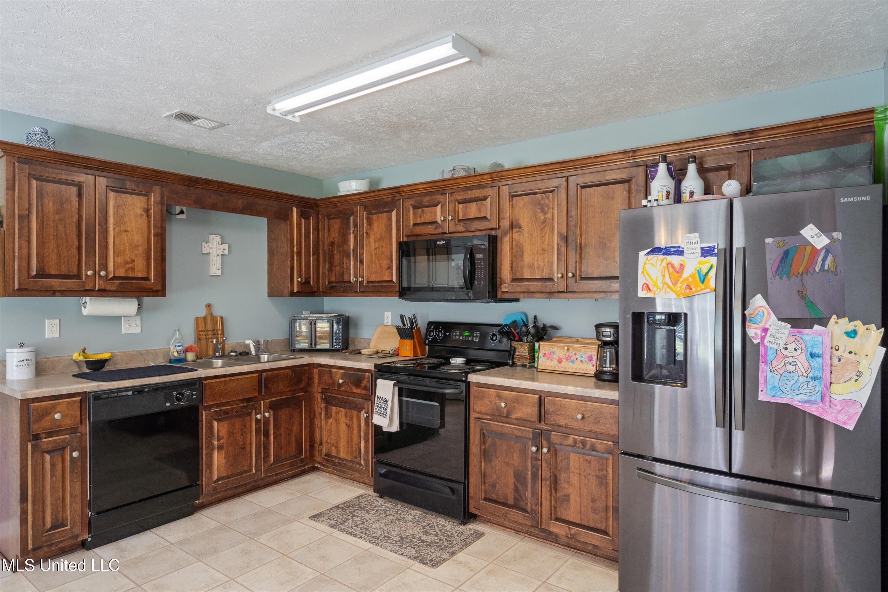2482 Fletcher Cove, Hernando, Mississippi image 11