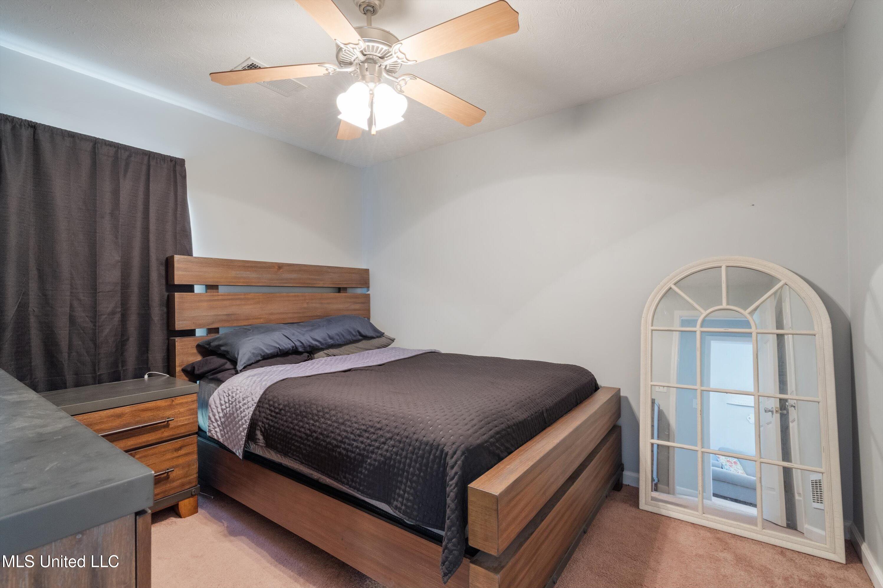 2482 Fletcher Cove, Hernando, Mississippi image 15