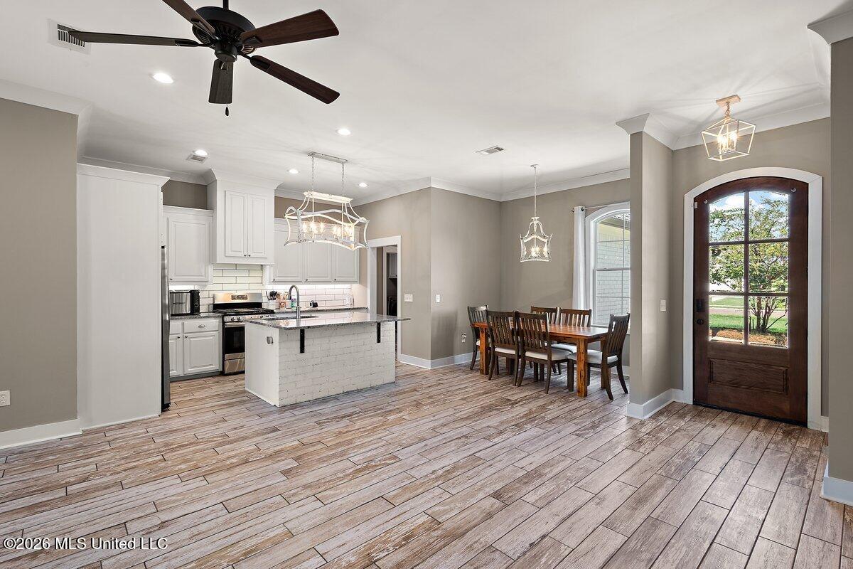 164 Sweetbriar Circle