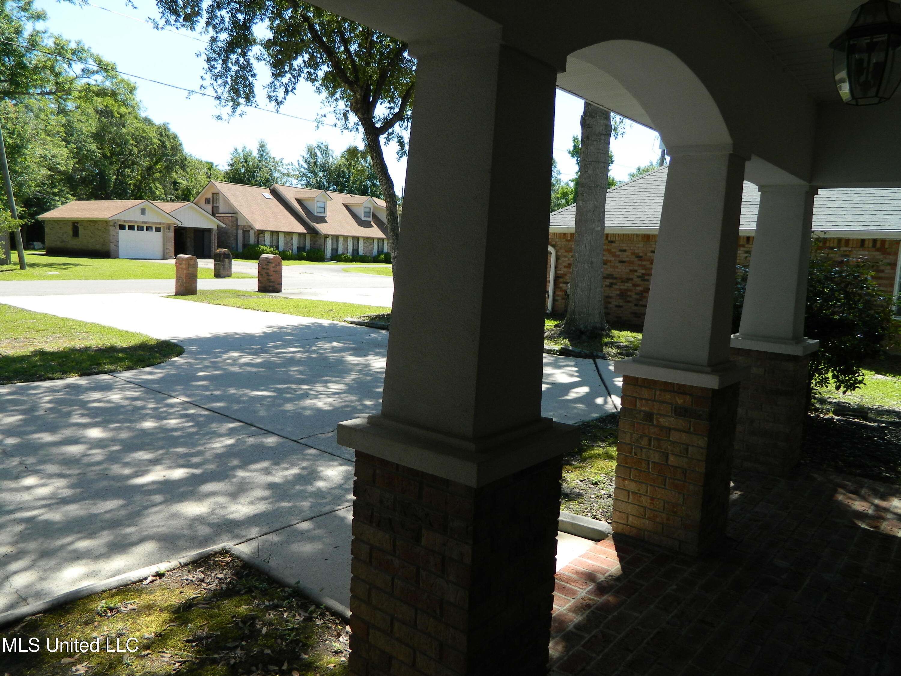 6456 Apelehama Road, Diamondhead, Mississippi image 35
