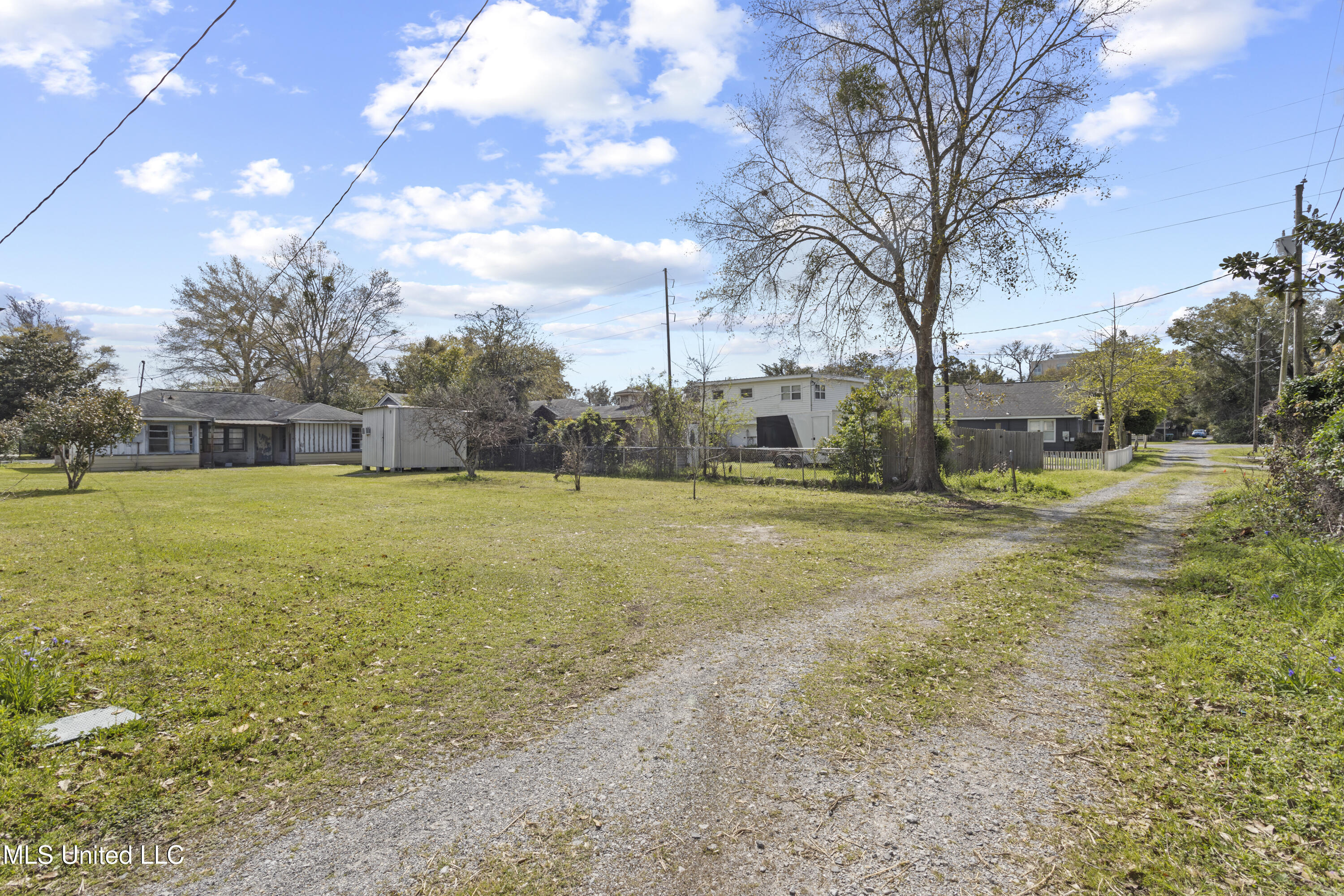 1915 21st Avenue, Gulfport, Mississippi image 6