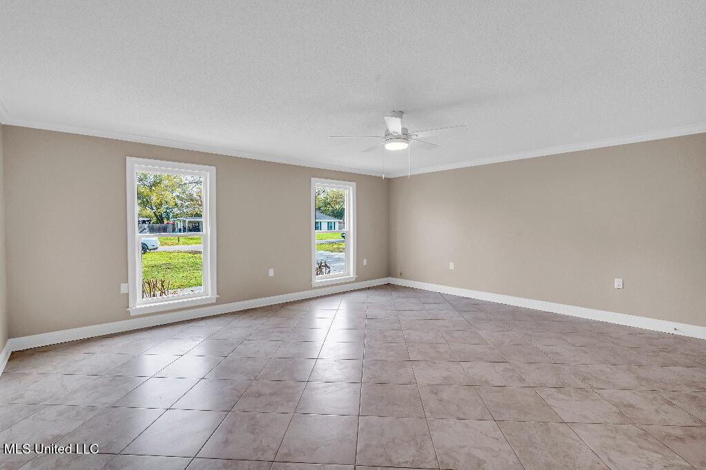 608 Esplanade Avenue, Bay Saint Louis, Mississippi image 10