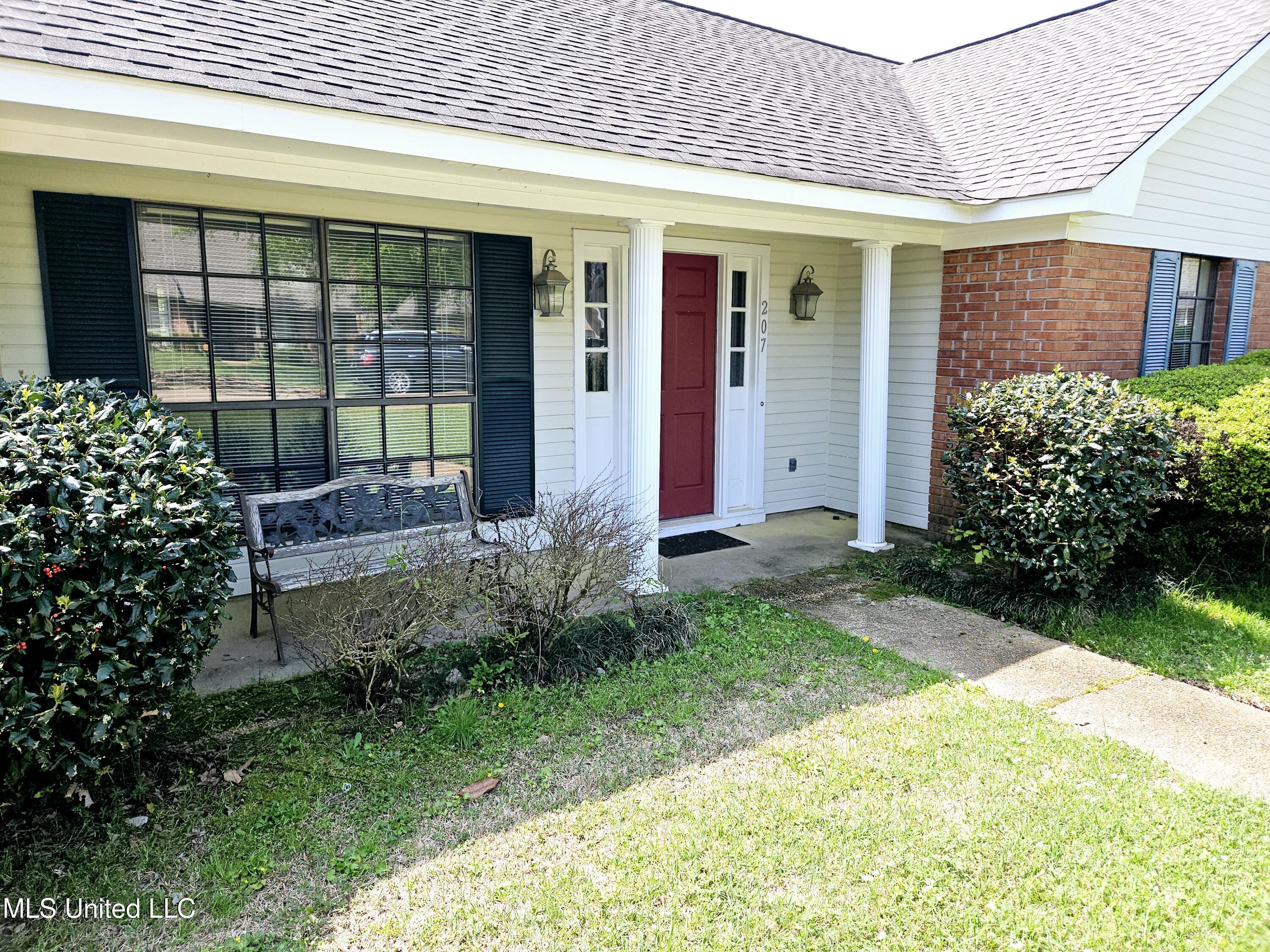 207 Heritage Drive, Madison, Mississippi image 2