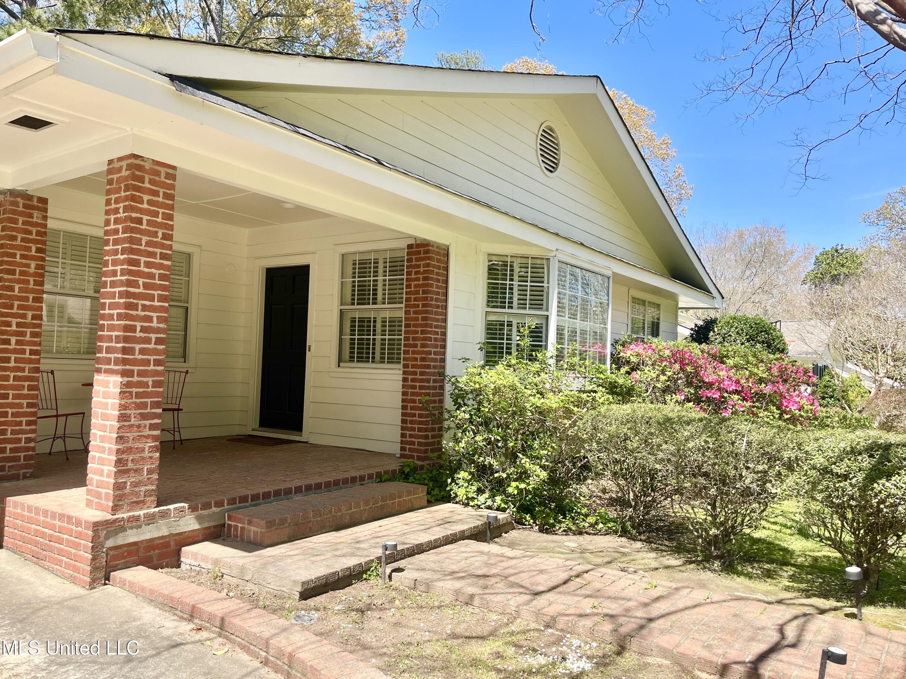 4245 Berlin Drive, Jackson, Mississippi image 3