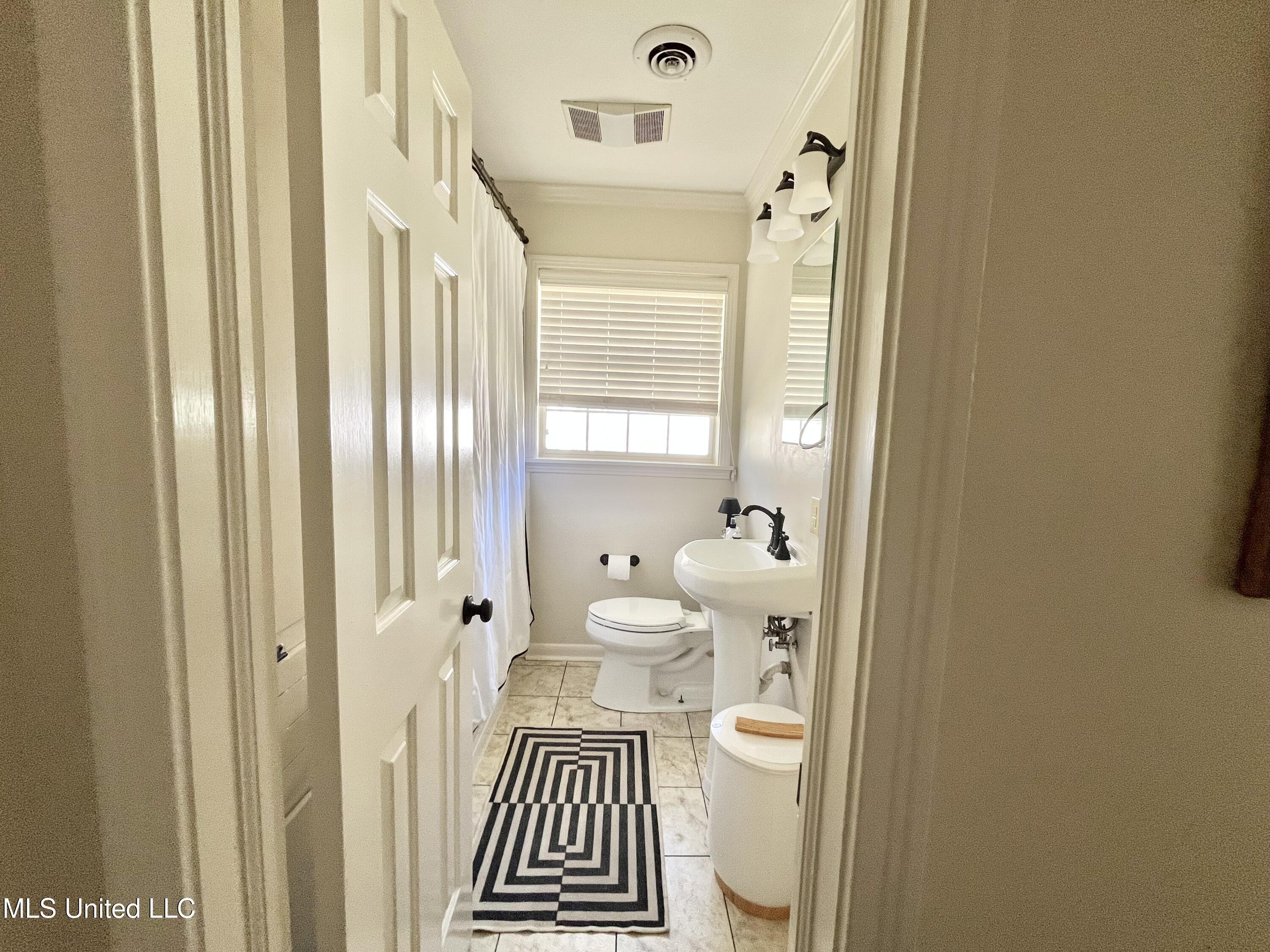 4245 Berlin Drive, Jackson, Mississippi image 32
