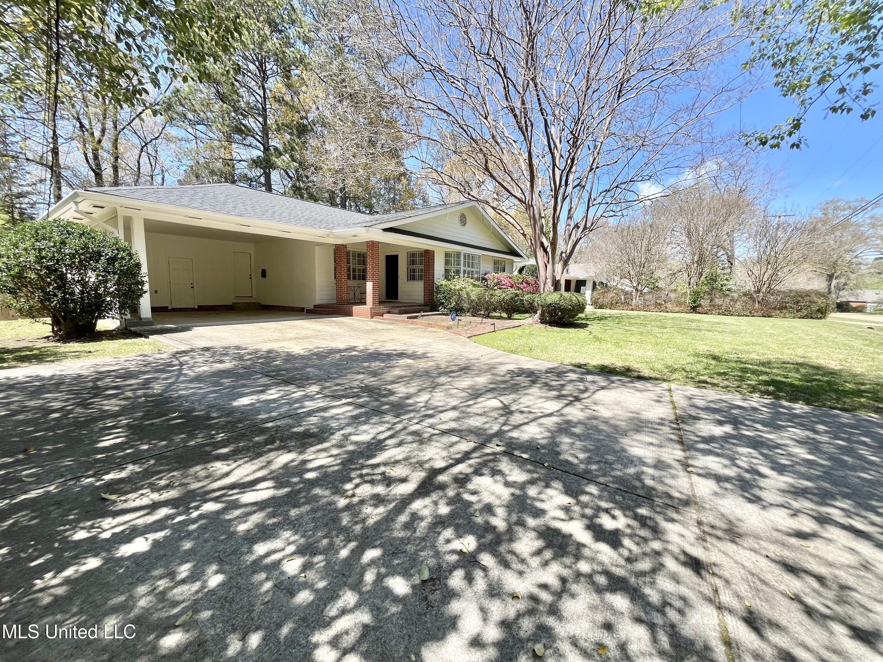 4245 Berlin Drive, Jackson, Mississippi image 8