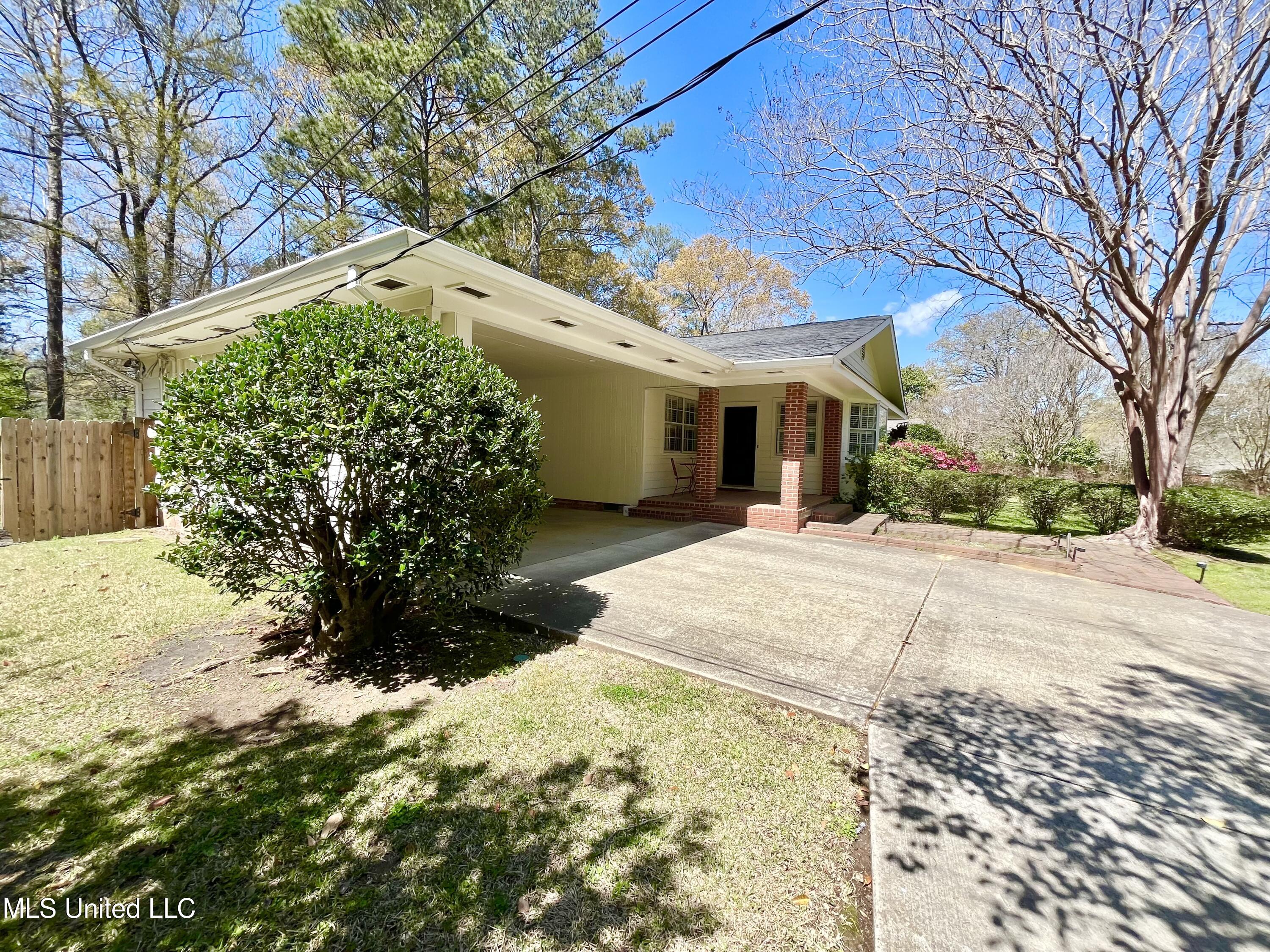 4245 Berlin Drive, Jackson, Mississippi image 7