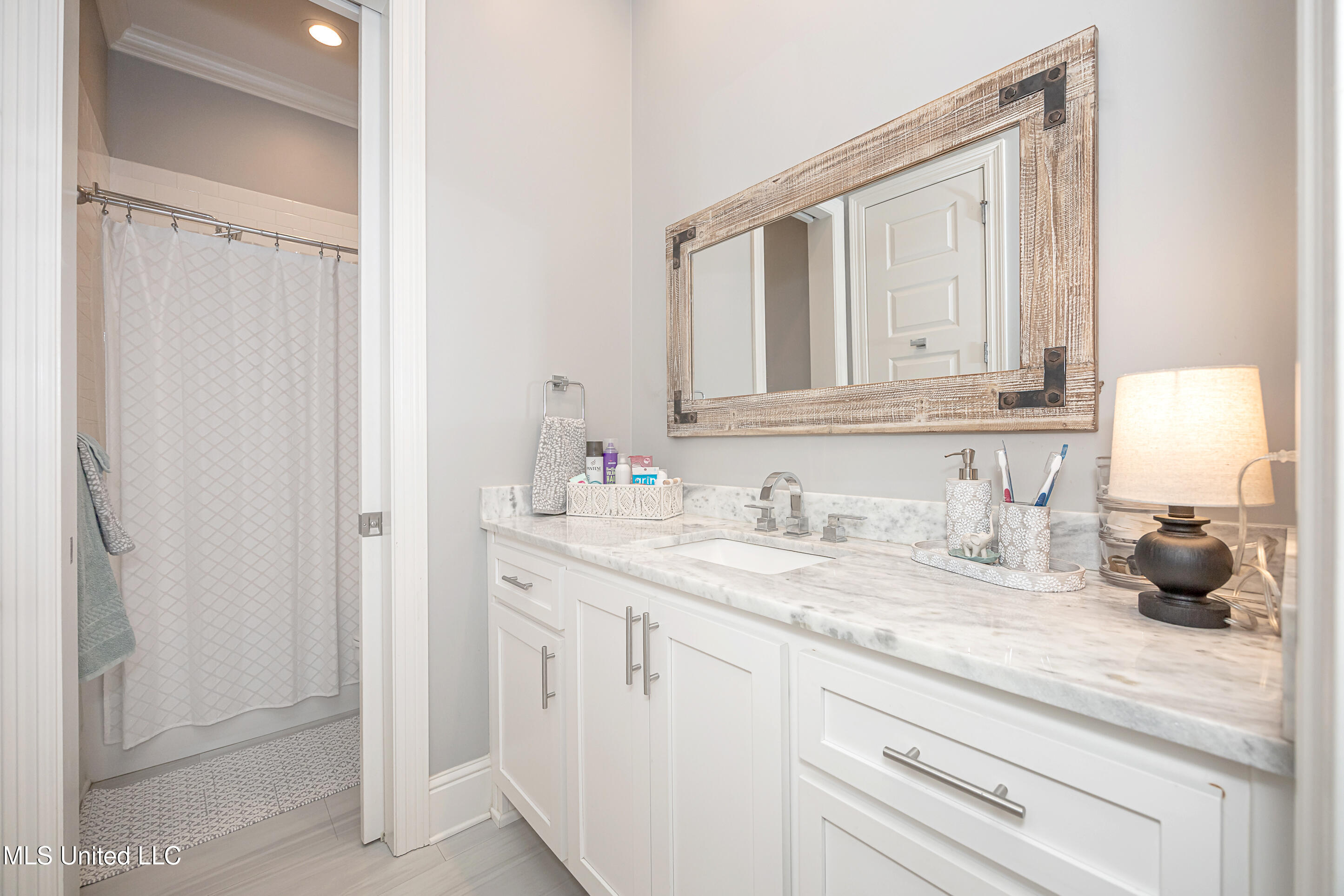 204 Bluff Cove, Ocean Springs, Mississippi image 37