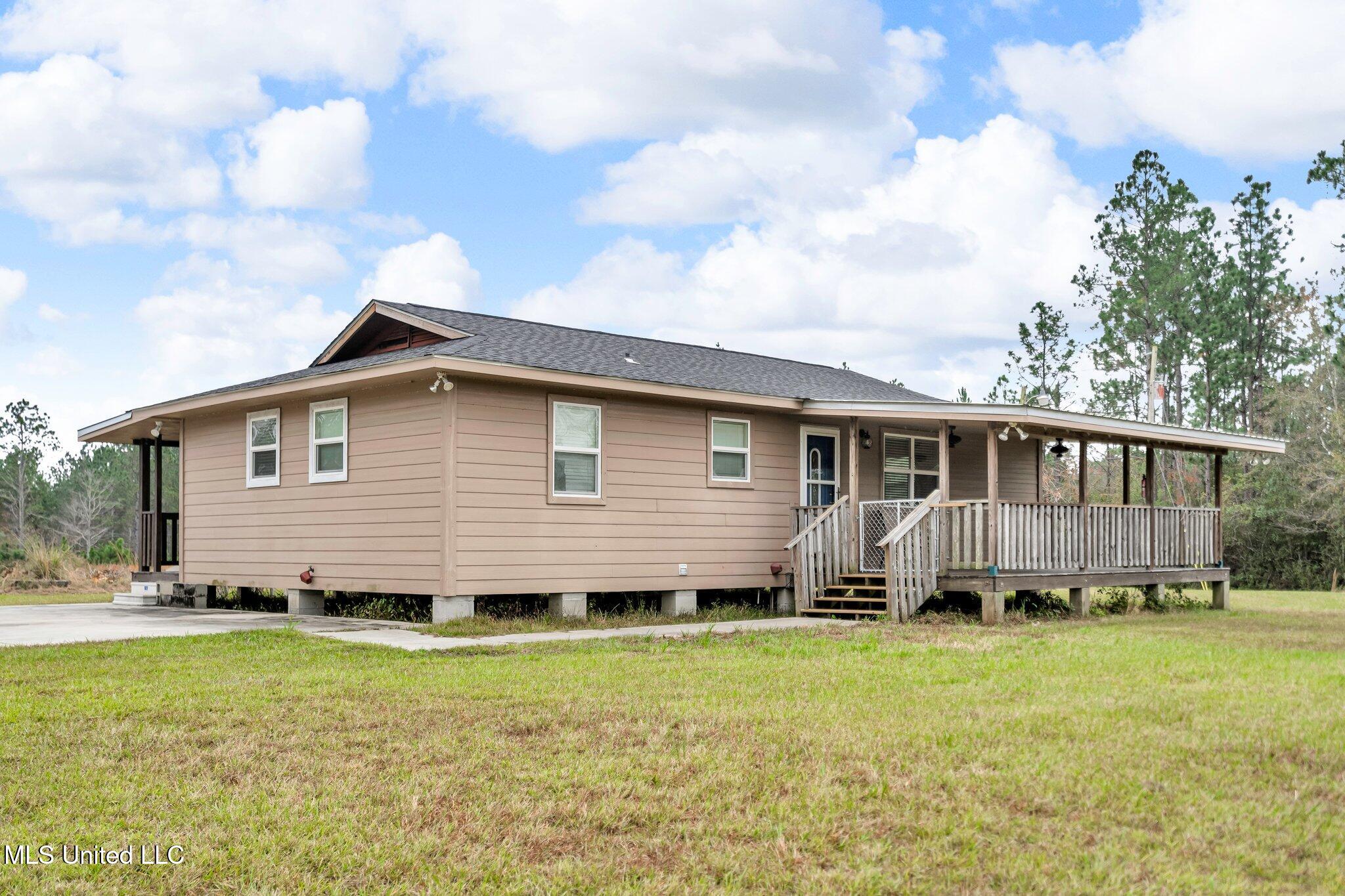 18328 S Gaylord Road, Saucier, Mississippi image 3