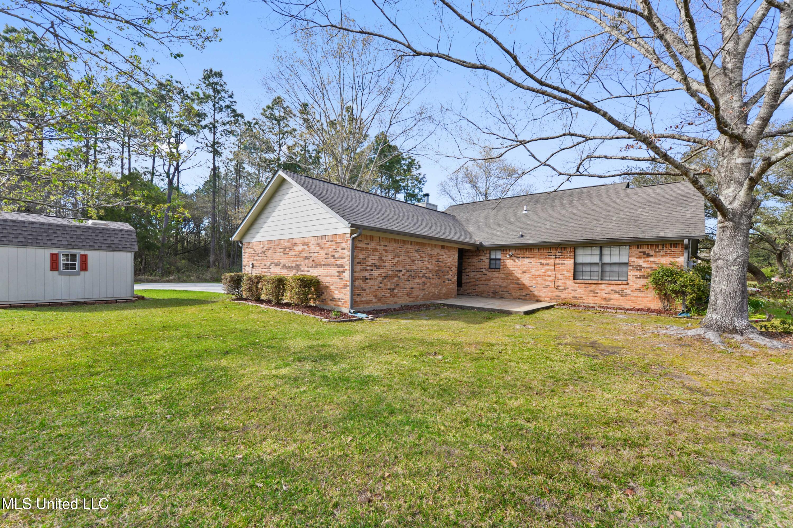 7300 Frank Snell Road, Moss Point, Mississippi image 28