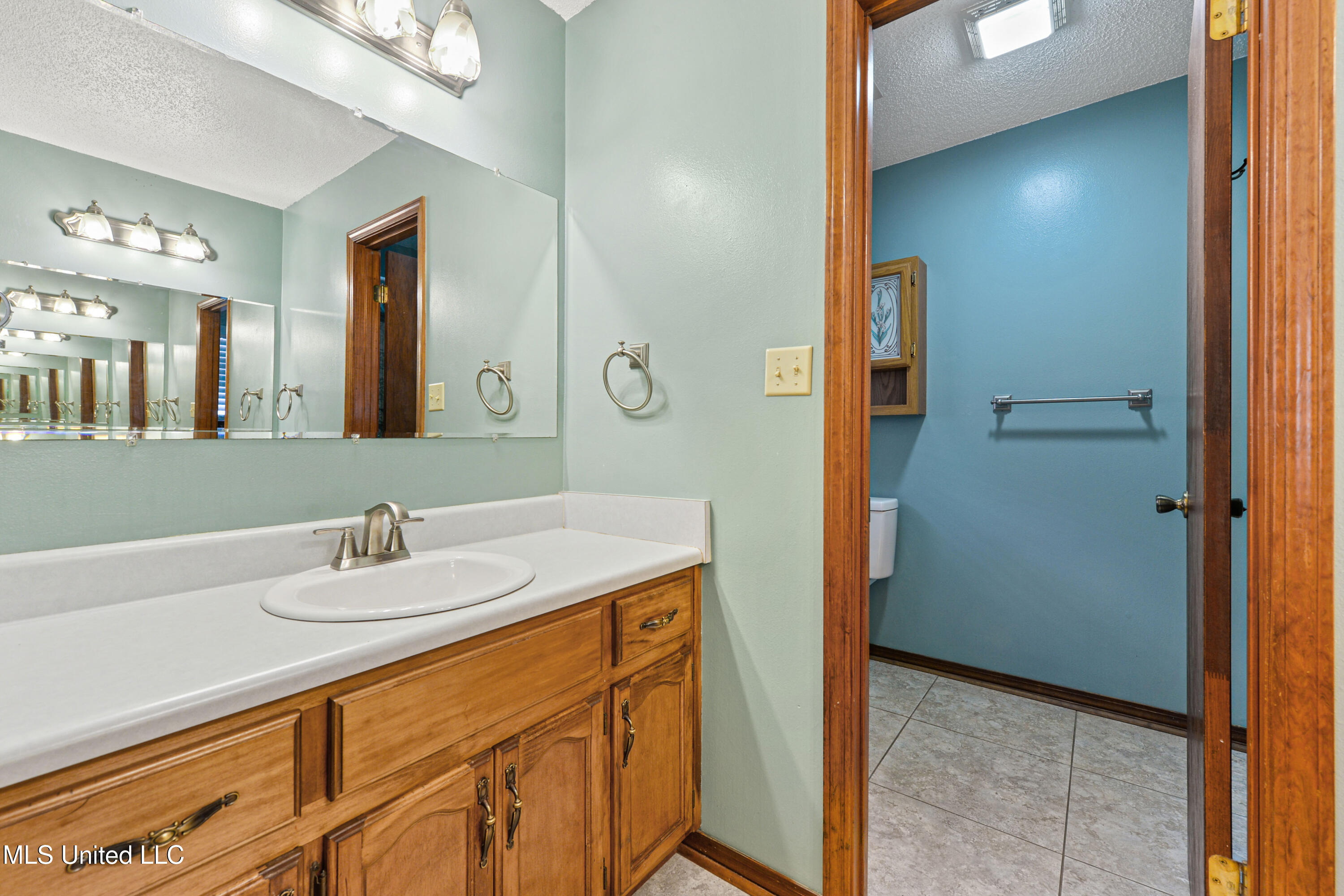 7300 Frank Snell Road, Moss Point, Mississippi image 15