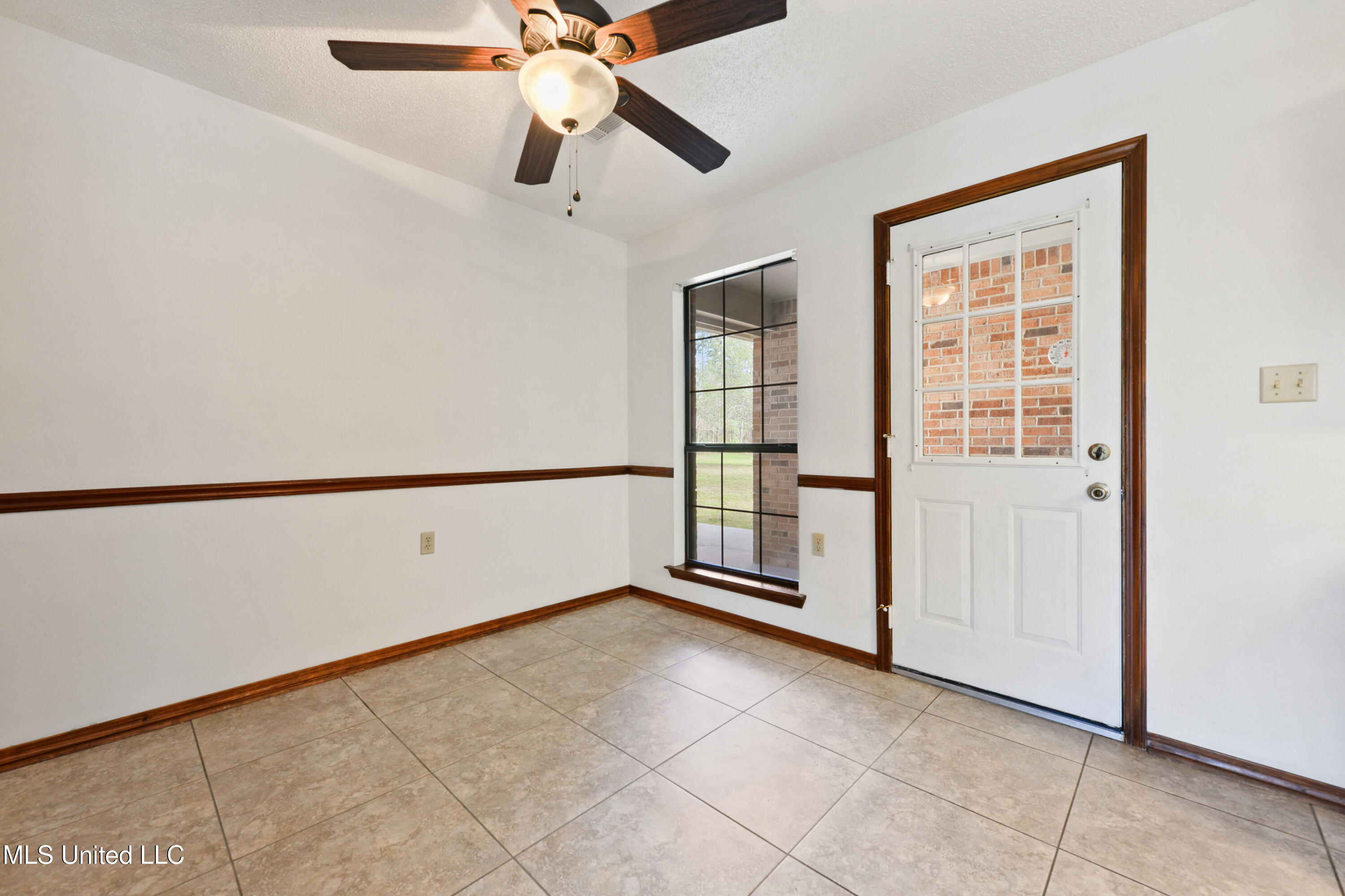 7300 Frank Snell Road, Moss Point, Mississippi image 12