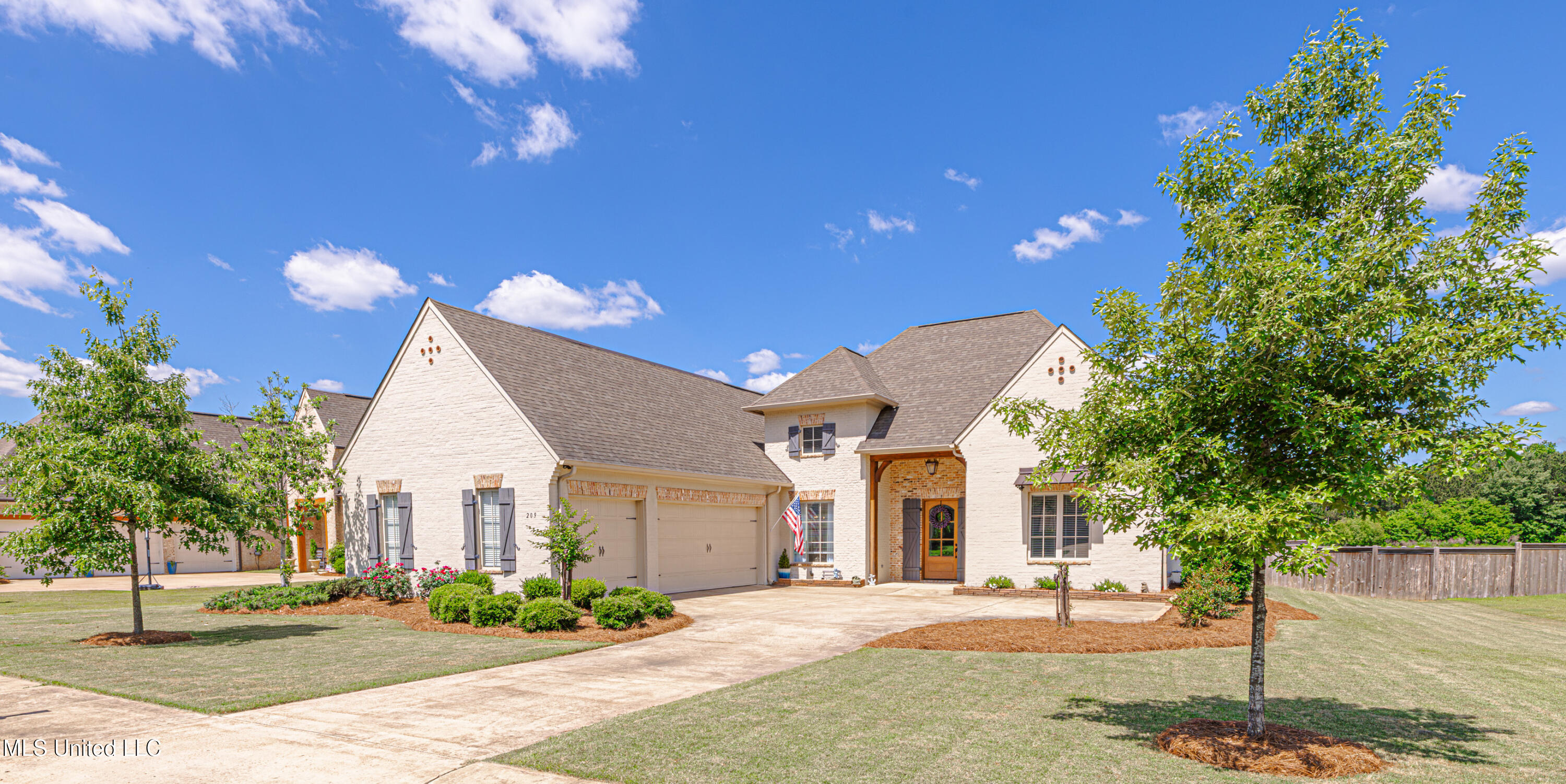 209 S Woodcreek Road, Madison, Mississippi image 3