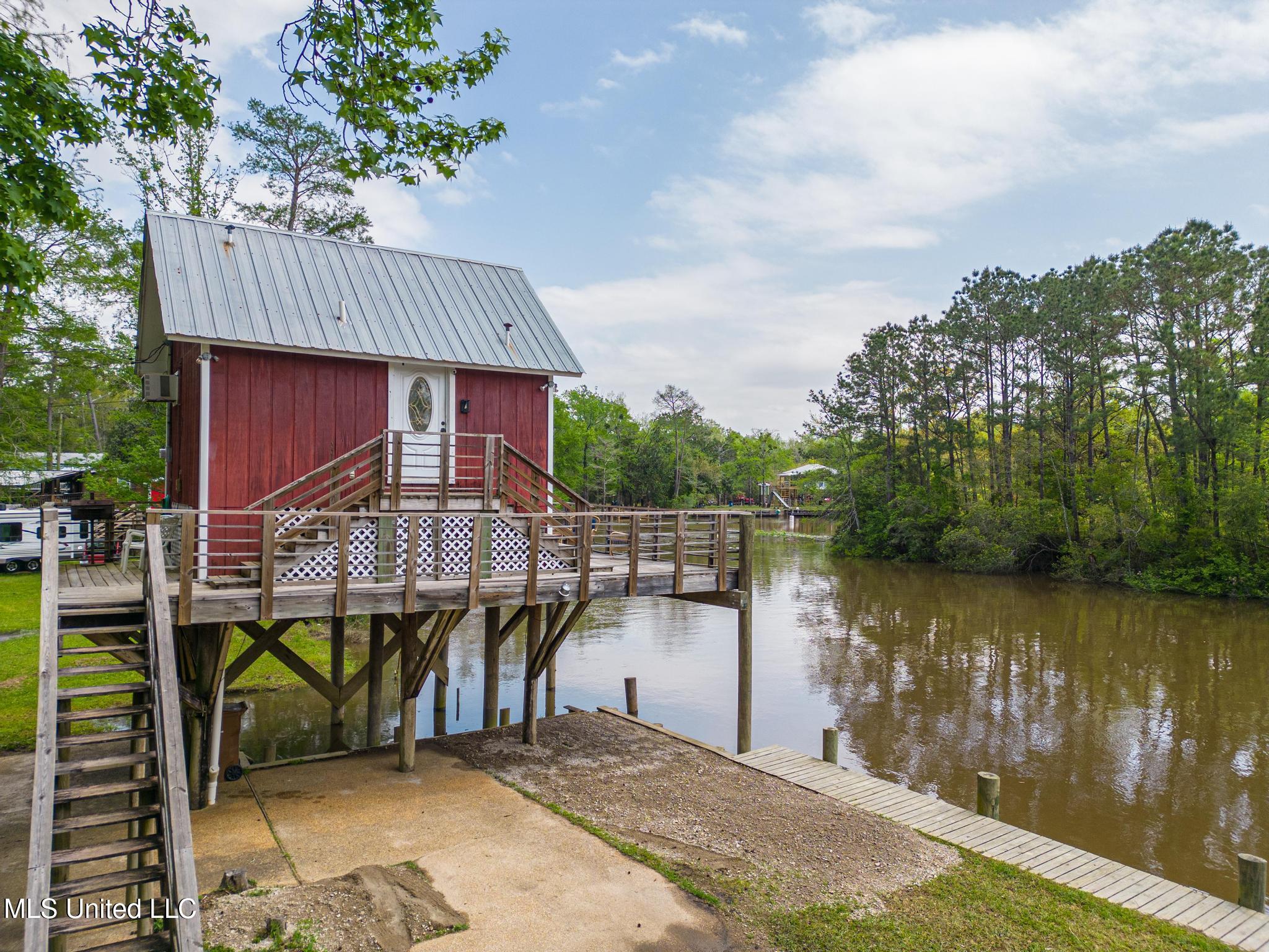 10619 Woolmarket Lake Road, Biloxi, Mississippi image 3