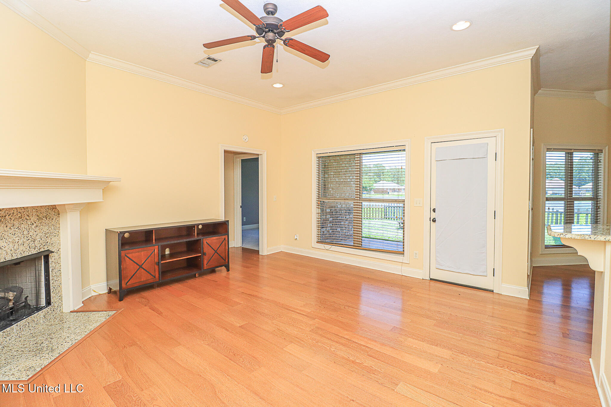 308 Oak Park Way, Pearl, Mississippi image 4