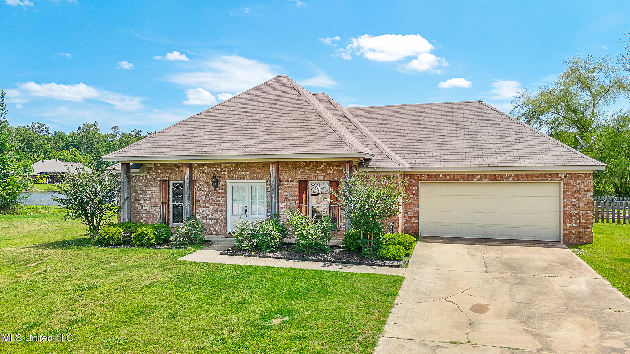 308 Oak Park Way, Pearl, Mississippi image 3