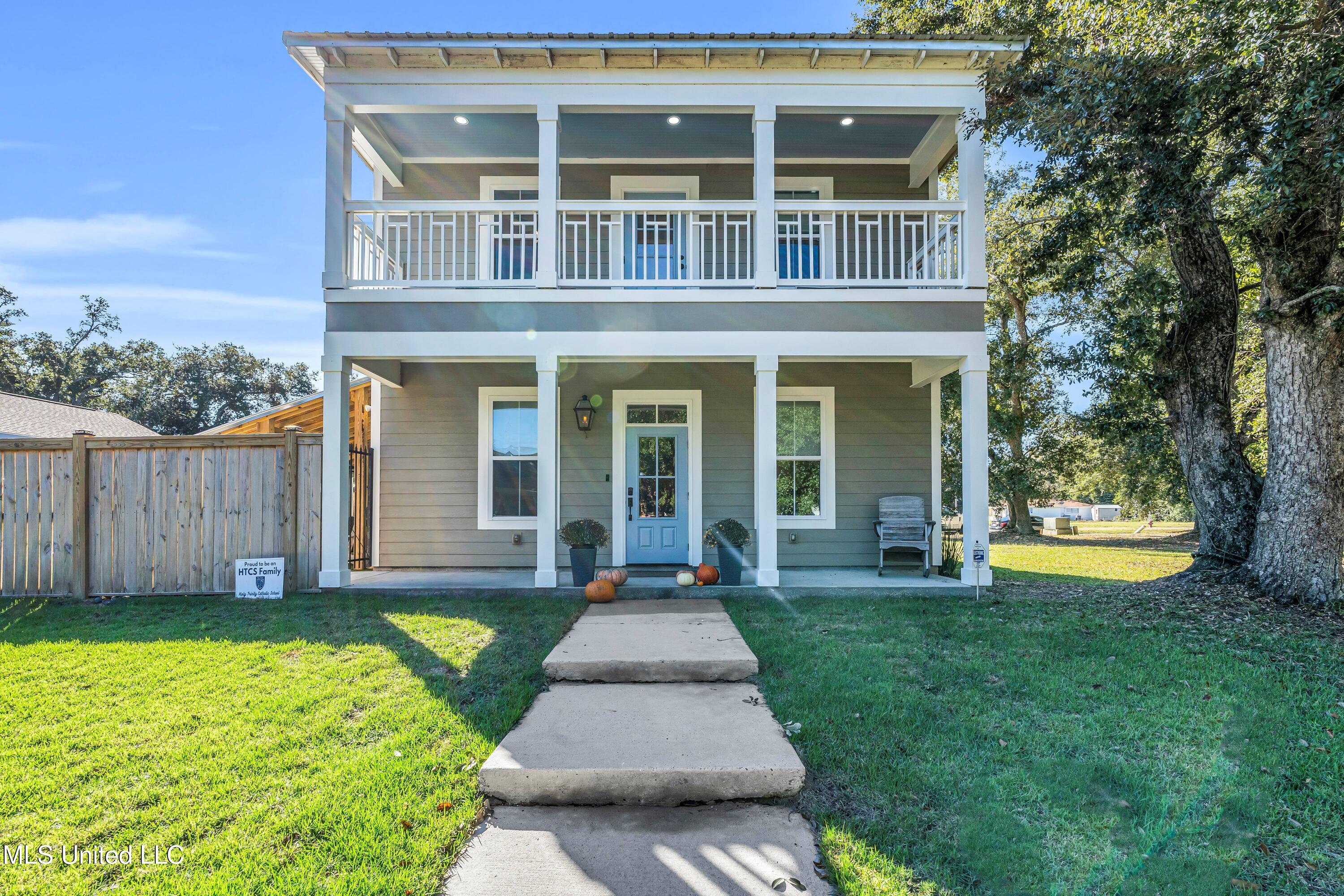 509 Thomas Shields Boulevard, Bay Saint Louis, Mississippi image 1