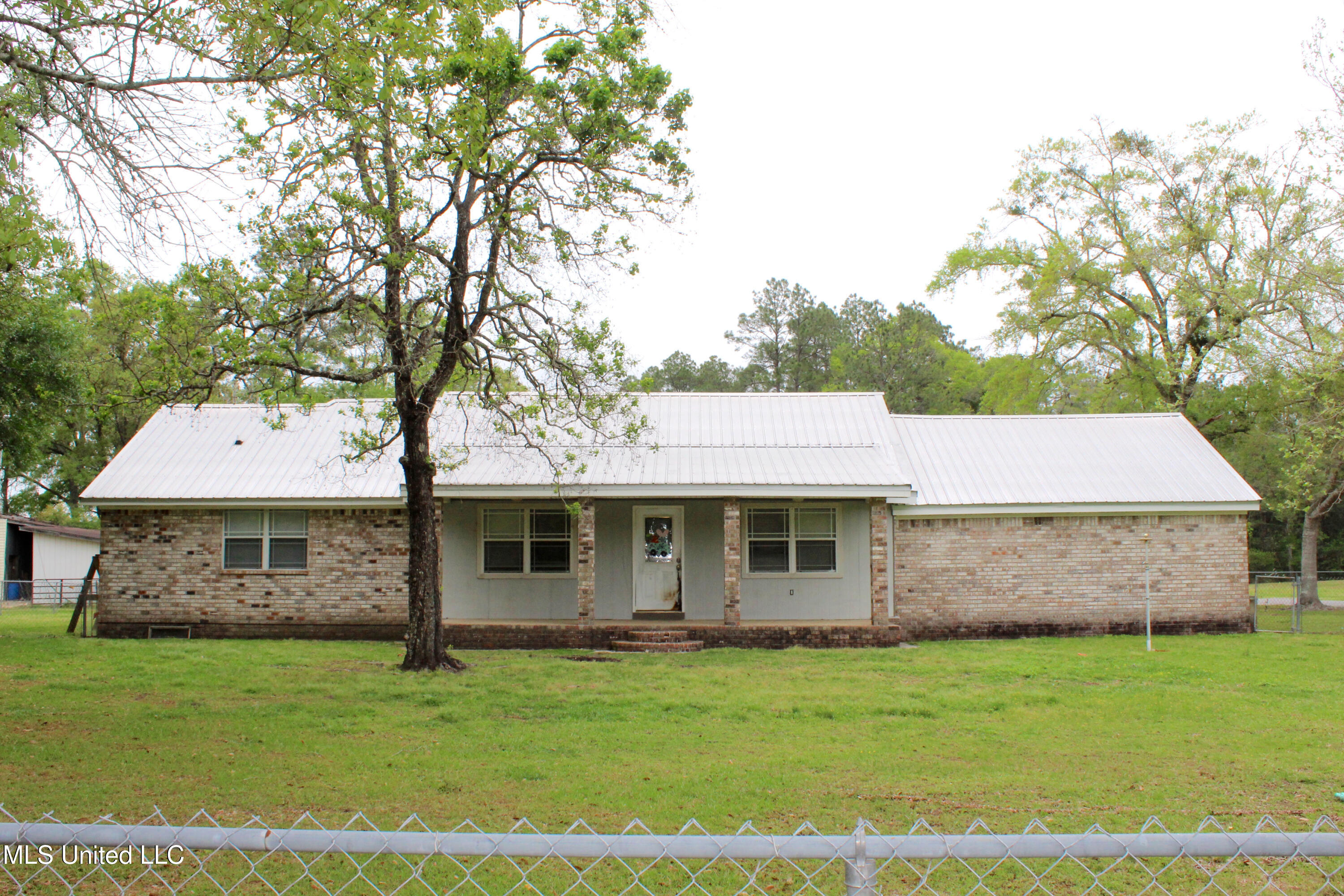 19901 Otis Cooper Road, Moss Point, Mississippi image 1