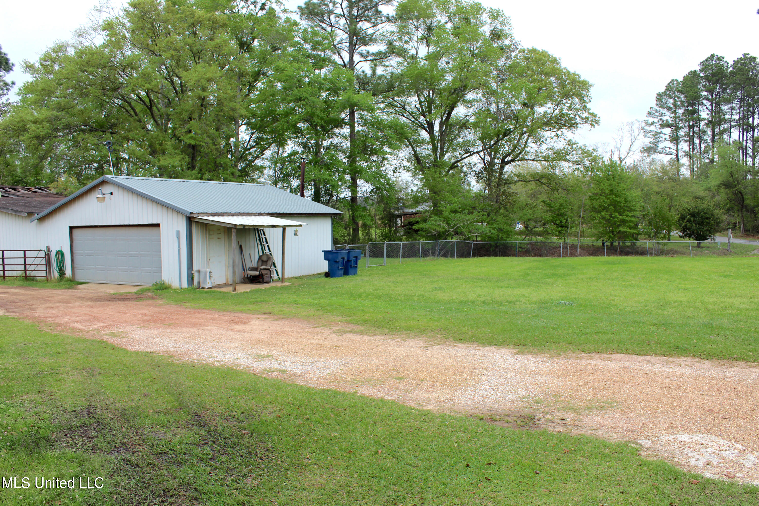 19901 Otis Cooper Road, Moss Point, Mississippi image 8