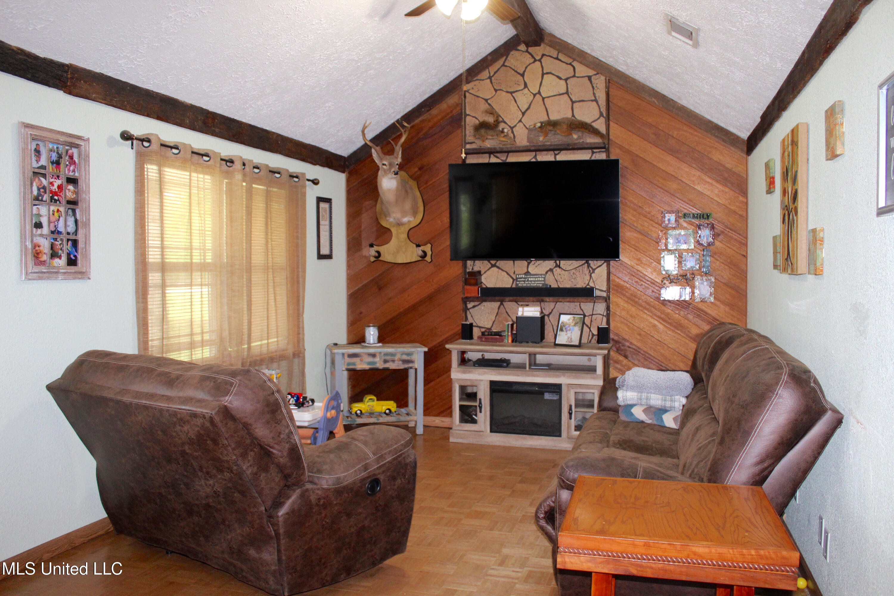19901 Otis Cooper Road, Moss Point, Mississippi image 2