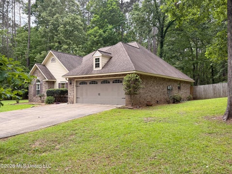 Homes For Sale - 93 Timber Ridge Lane<br/> Meadville, MS 39653